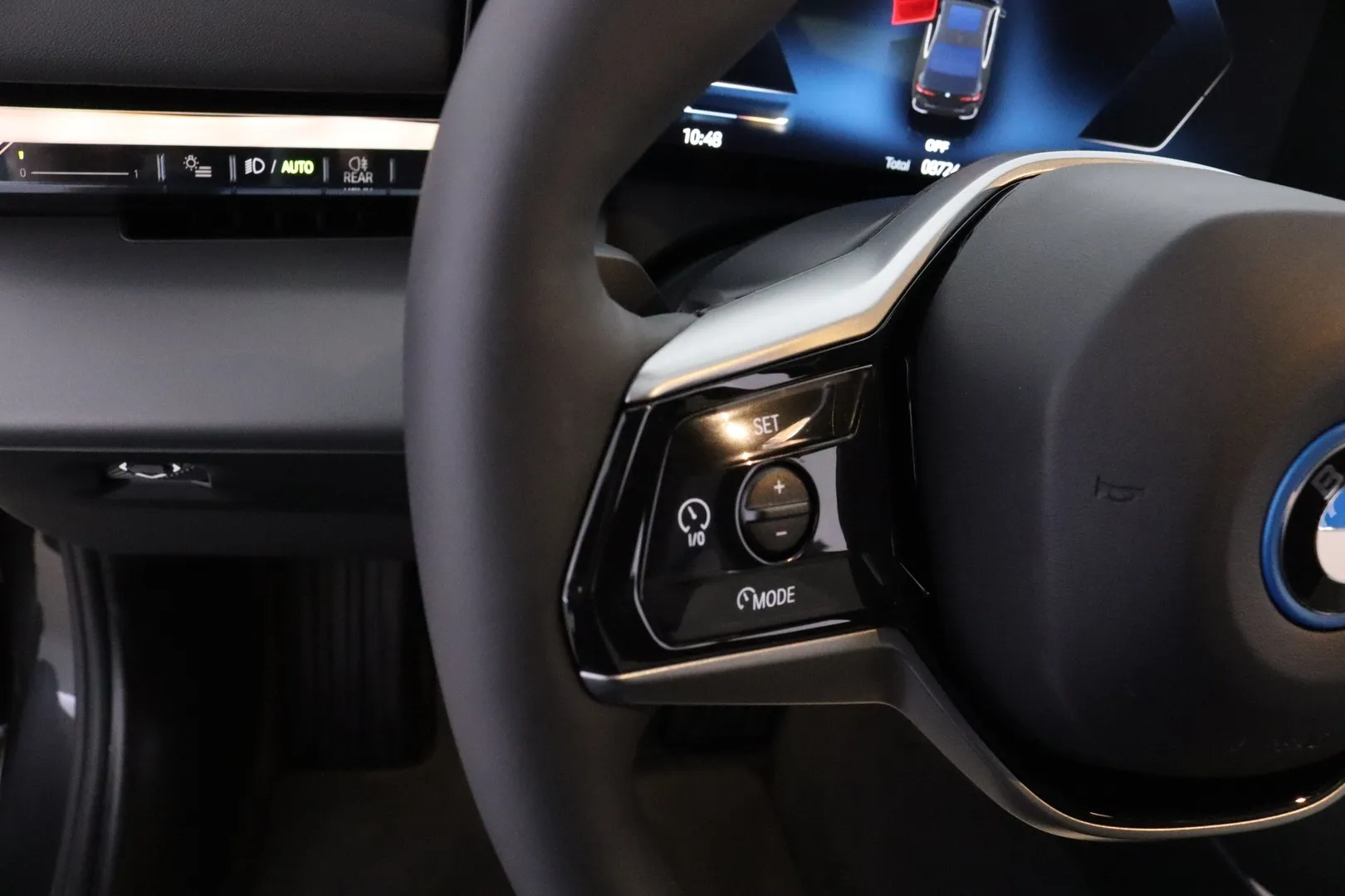 BMW i5 KVR-704 carousel image