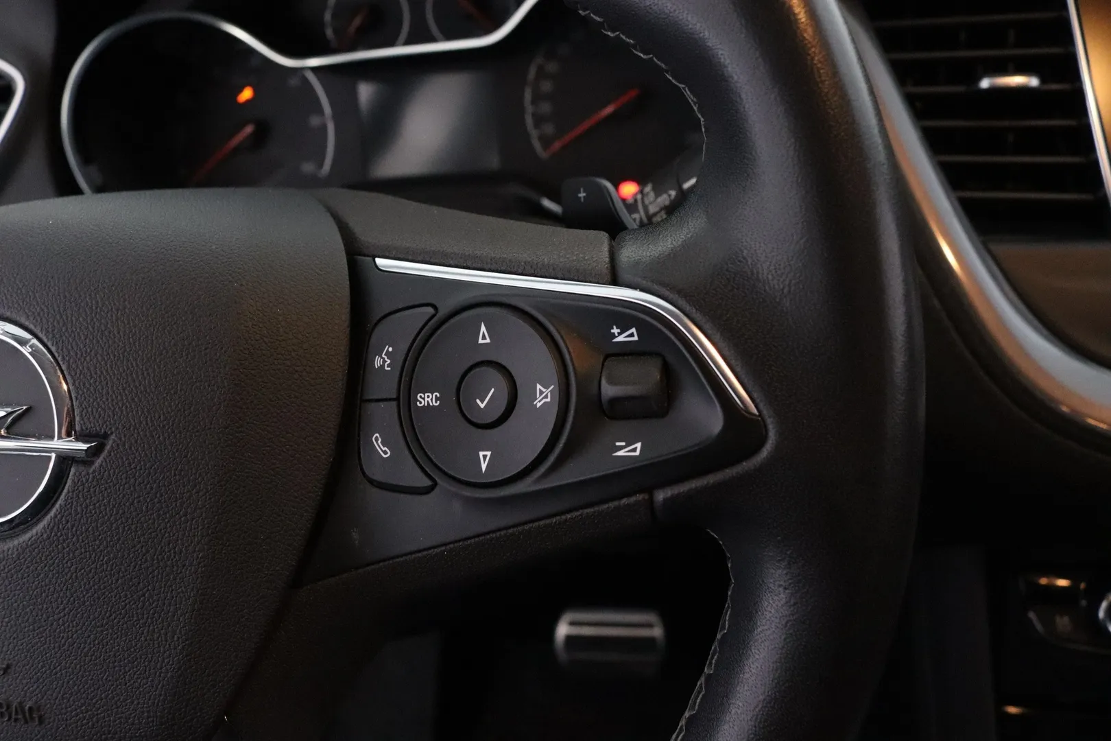 Opel Grandland X MZF-687 carousel image