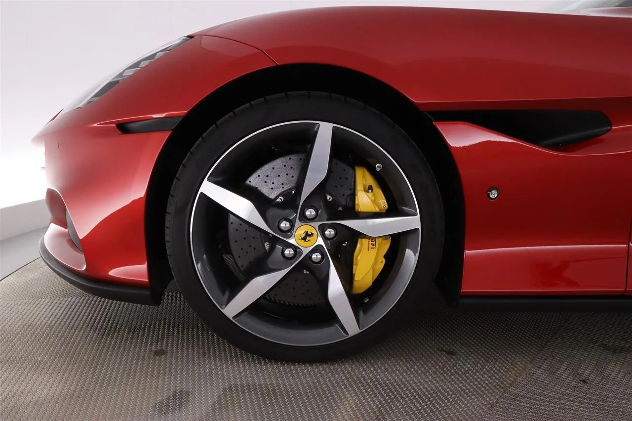 Ferrari Portofino M FUN-620 carousel image