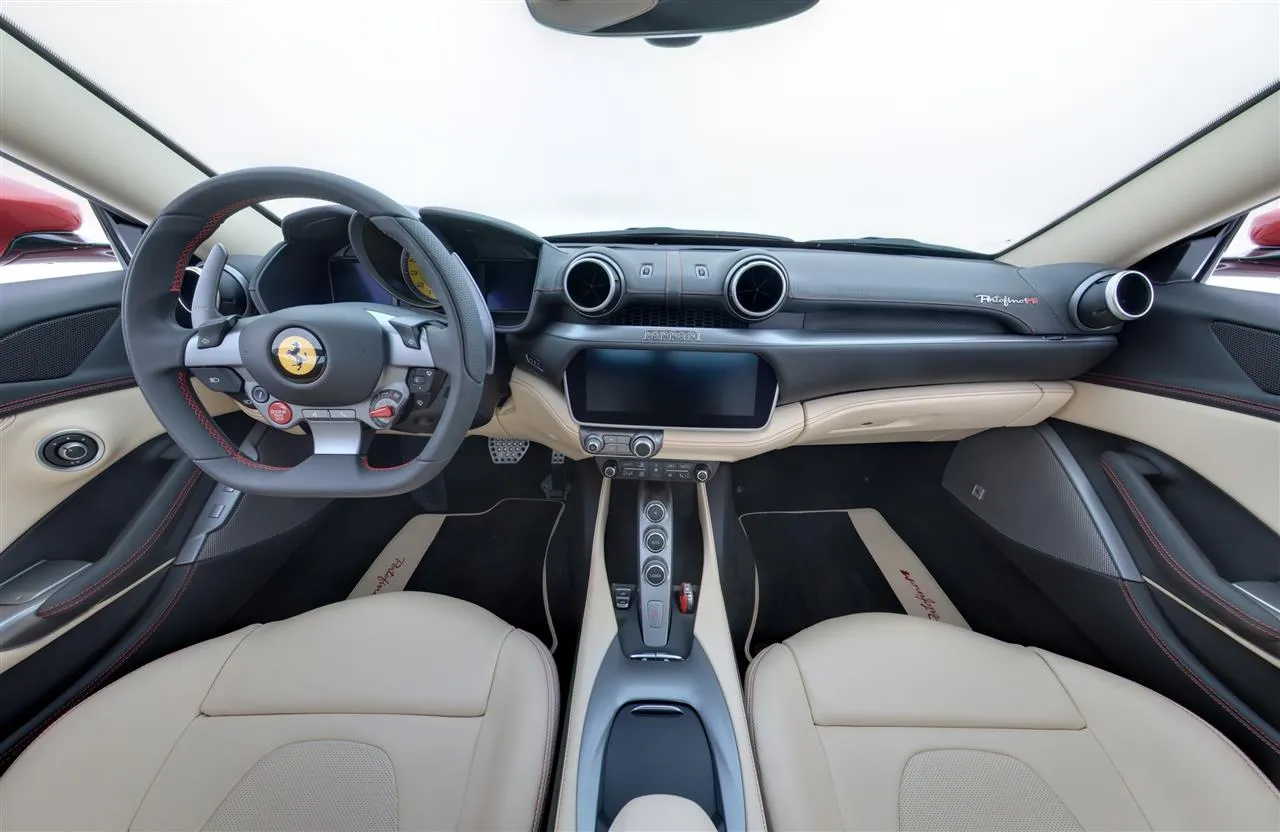 Ferrari Portofino M FUN-620 carousel image