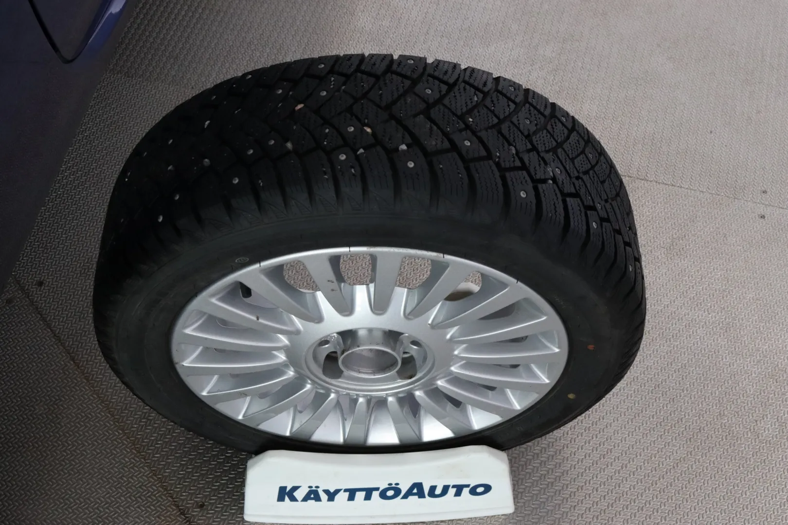 FIAT 500 CHX-893 carousel image