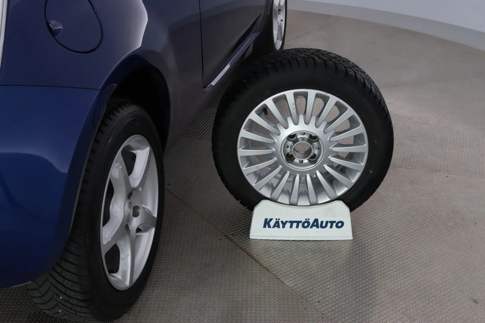 FIAT 500 CHX-893 carousel image