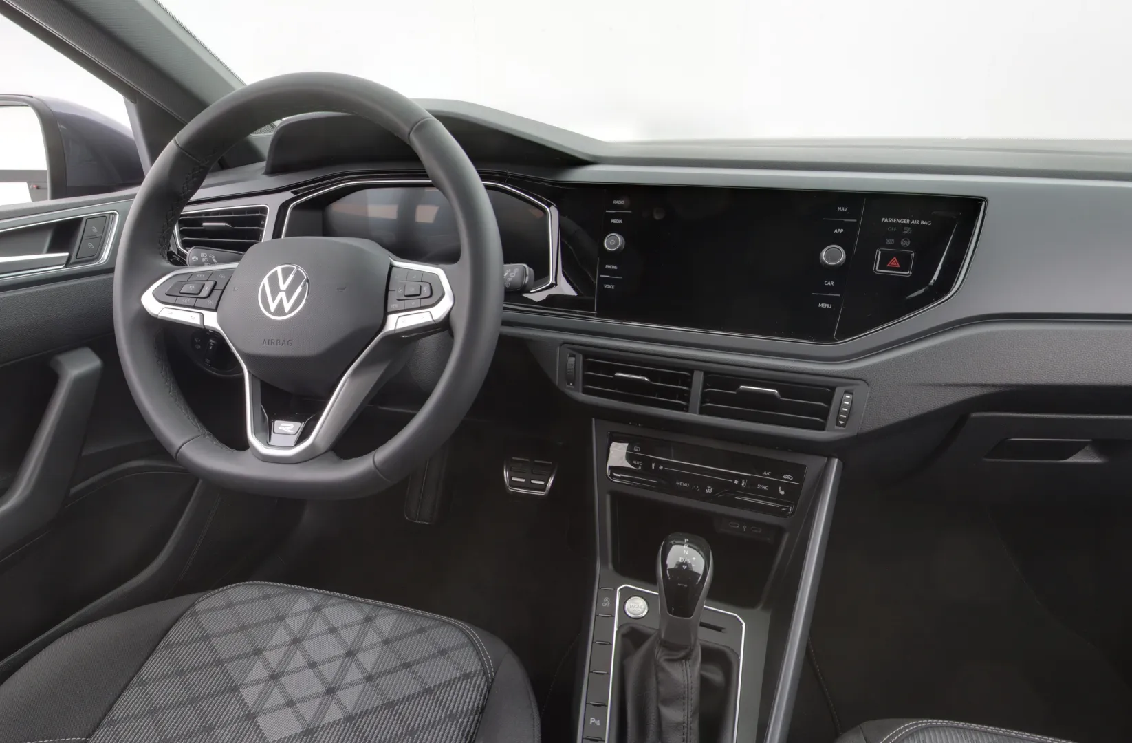 Volkswagen Taigo XSX-709 carousel image