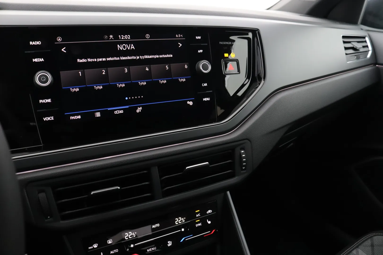 Volkswagen Taigo XSX-709 carousel image