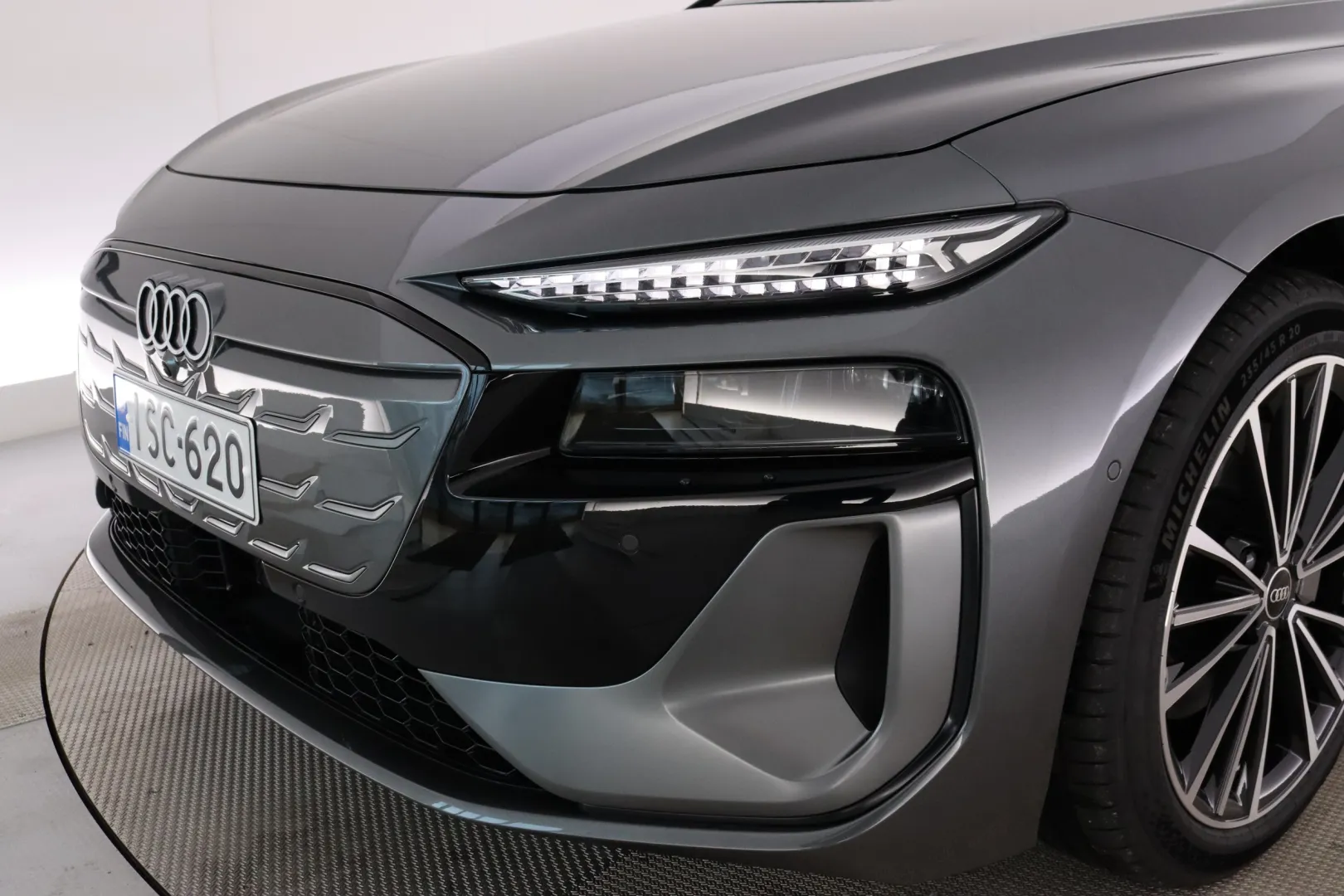 Audi A6 e-tron ISC-620 carousel image