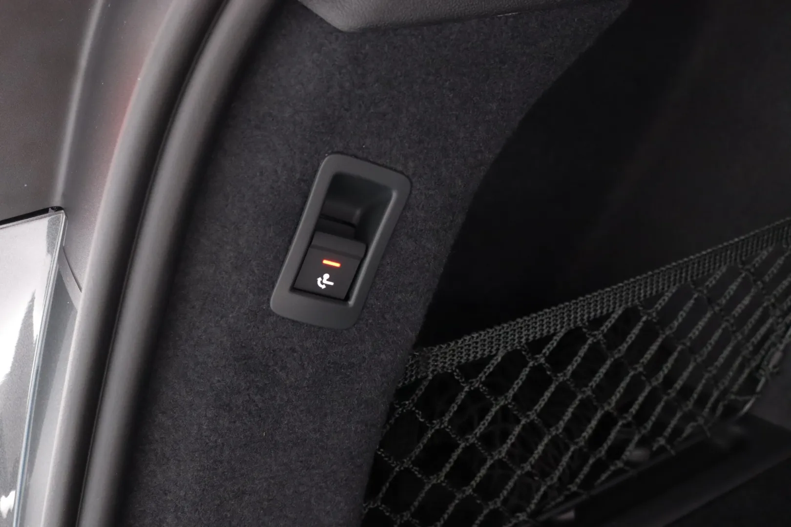 Audi A6 e-tron ISC-620 carousel image
