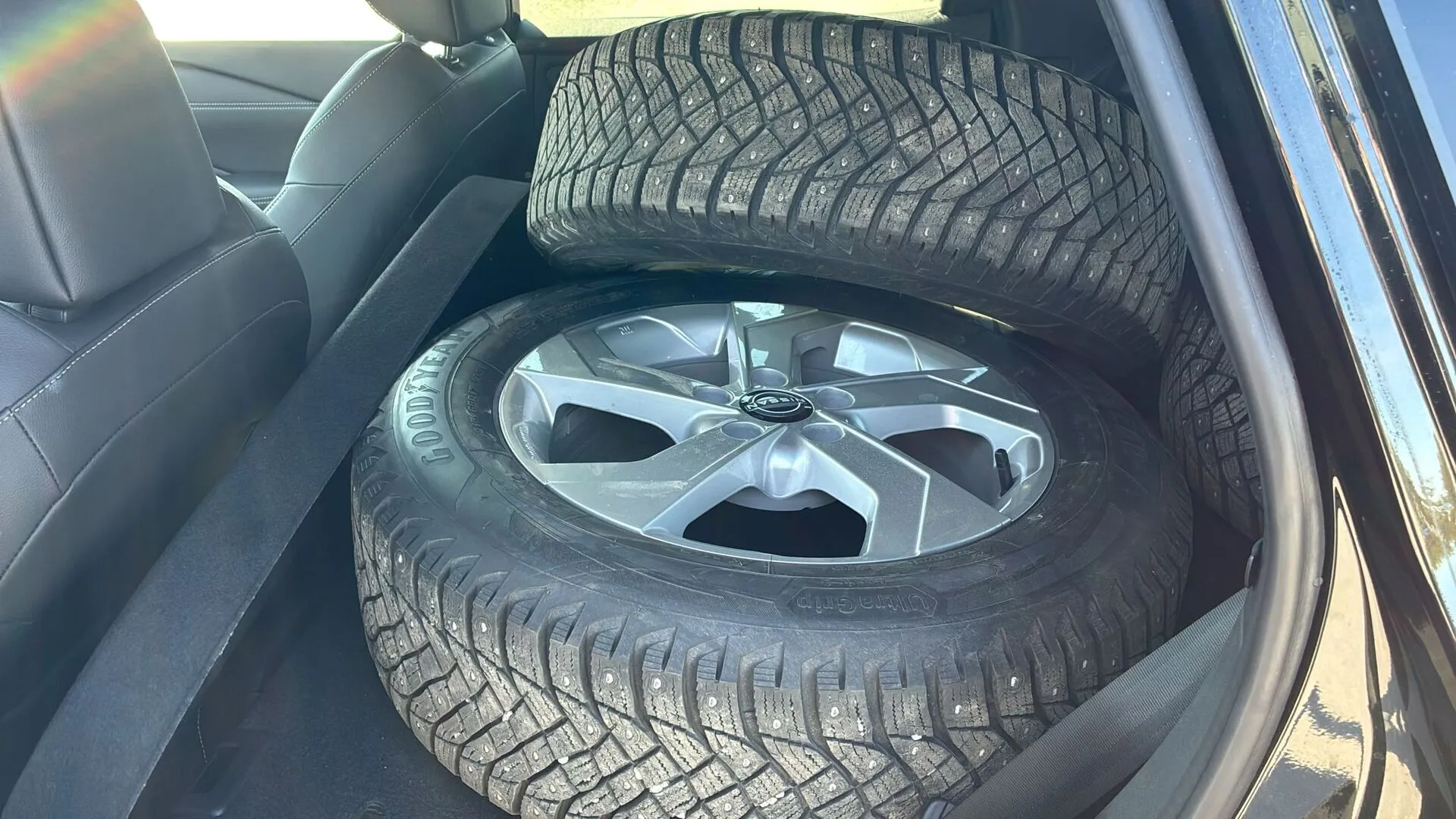 Nissan Qashqai XTJ-466 carousel image