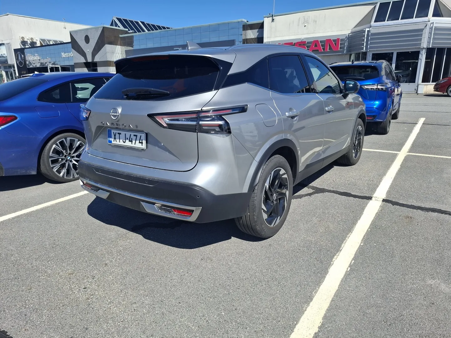 Nissan Qashqai XTJ-474 carousel image