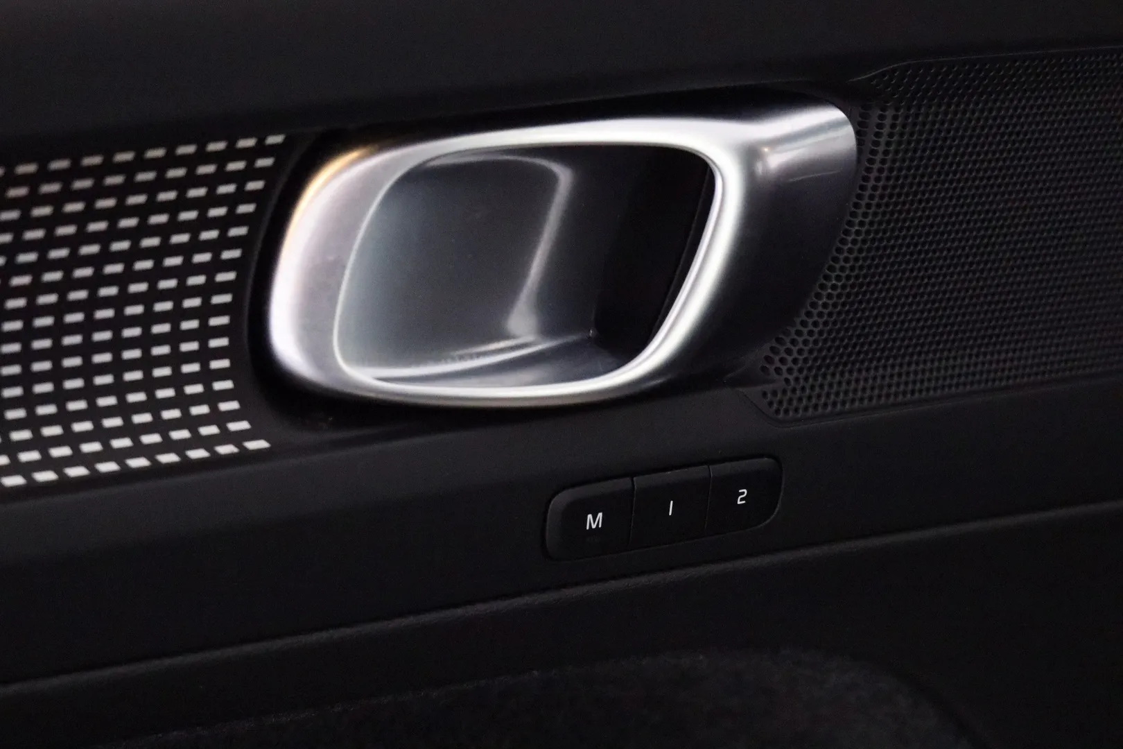 Volvo XC40 EVJ-364 carousel image