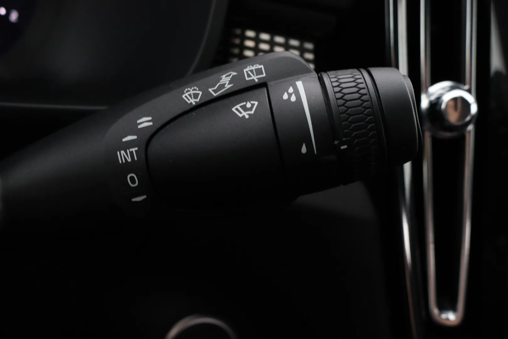 Volvo XC40 EVJ-759 carousel image