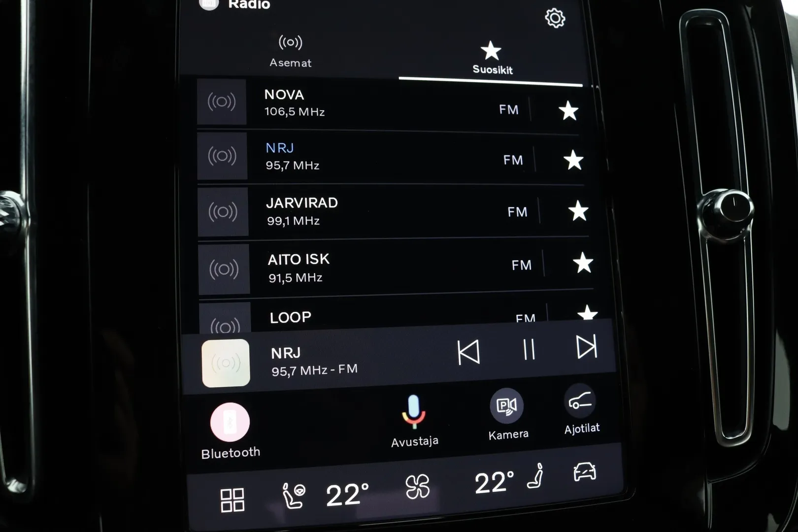 Volvo XC40 EVJ-759 carousel image