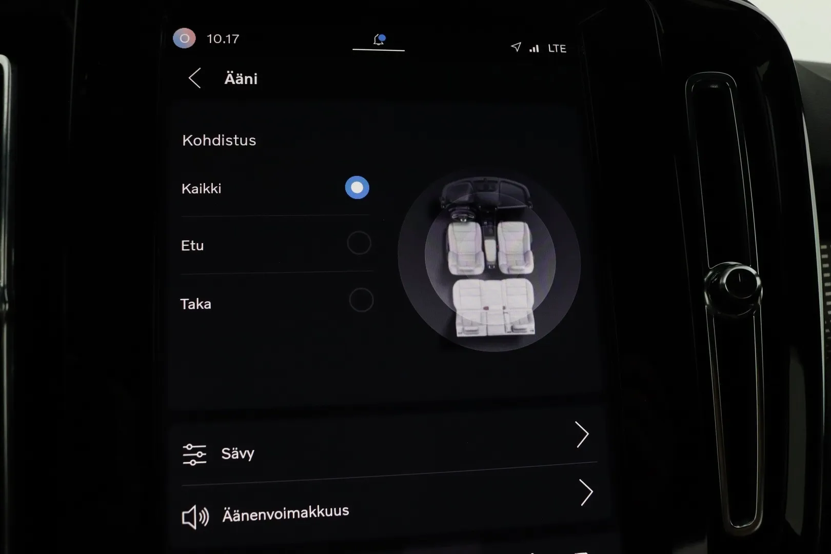 Volvo XC40 EVJ-759 carousel image