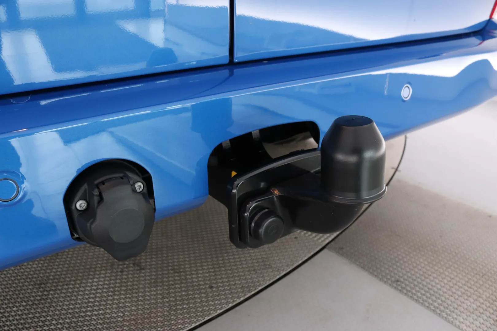 Volkswagen Transporter LTE-845 carousel image