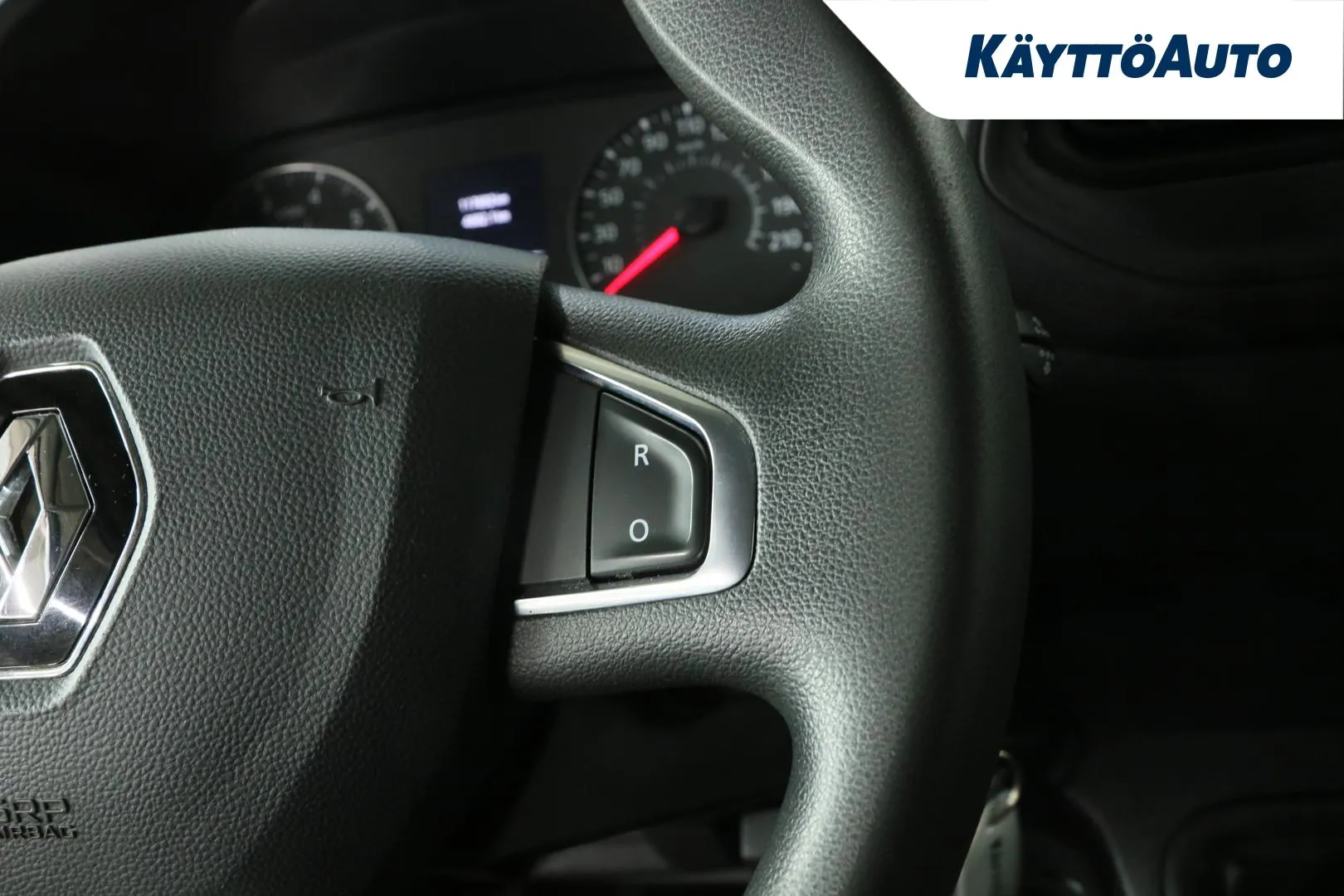 RENAULT Master KUH-250 carousel image