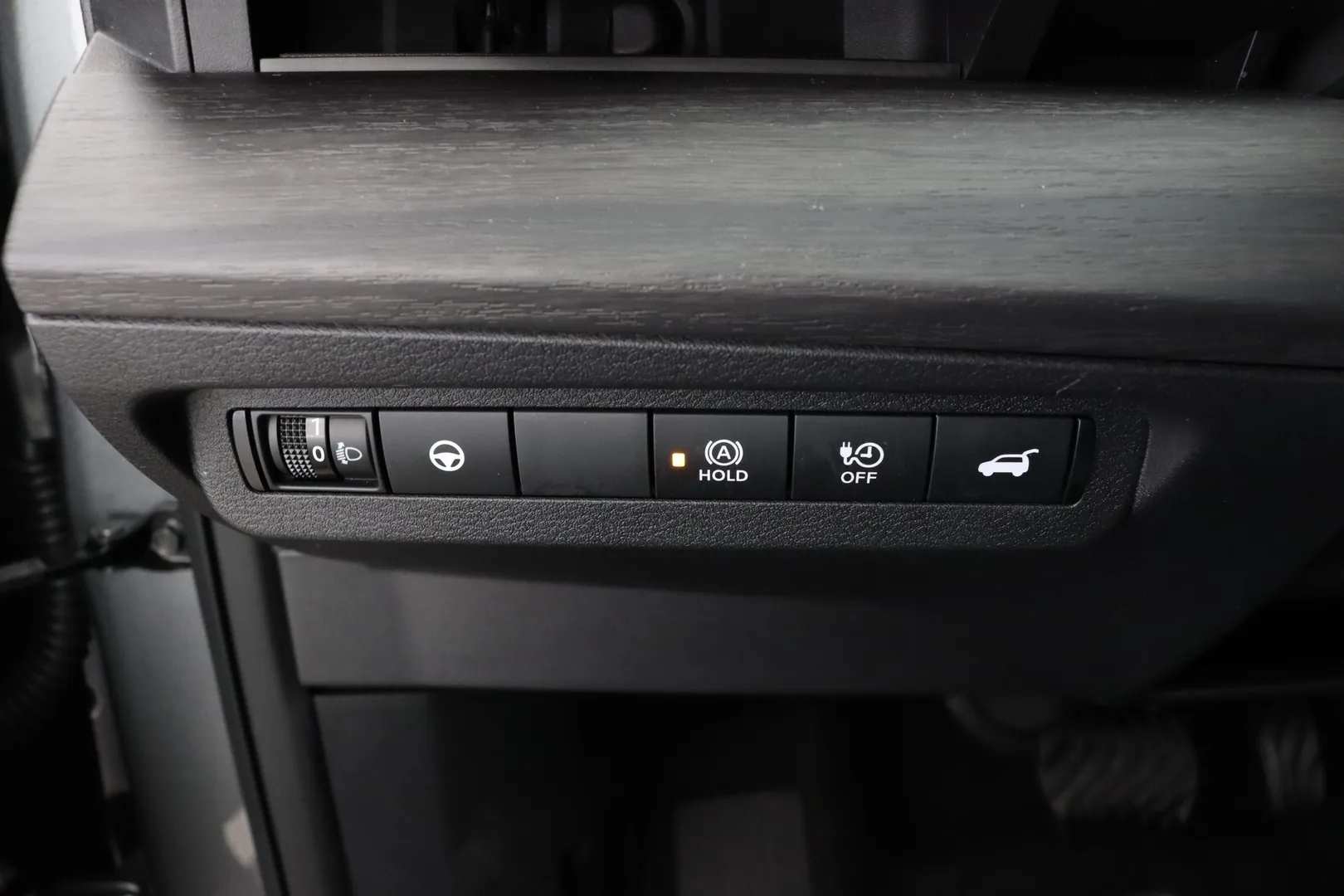 NISSAN Ariya FRG-100 carousel image