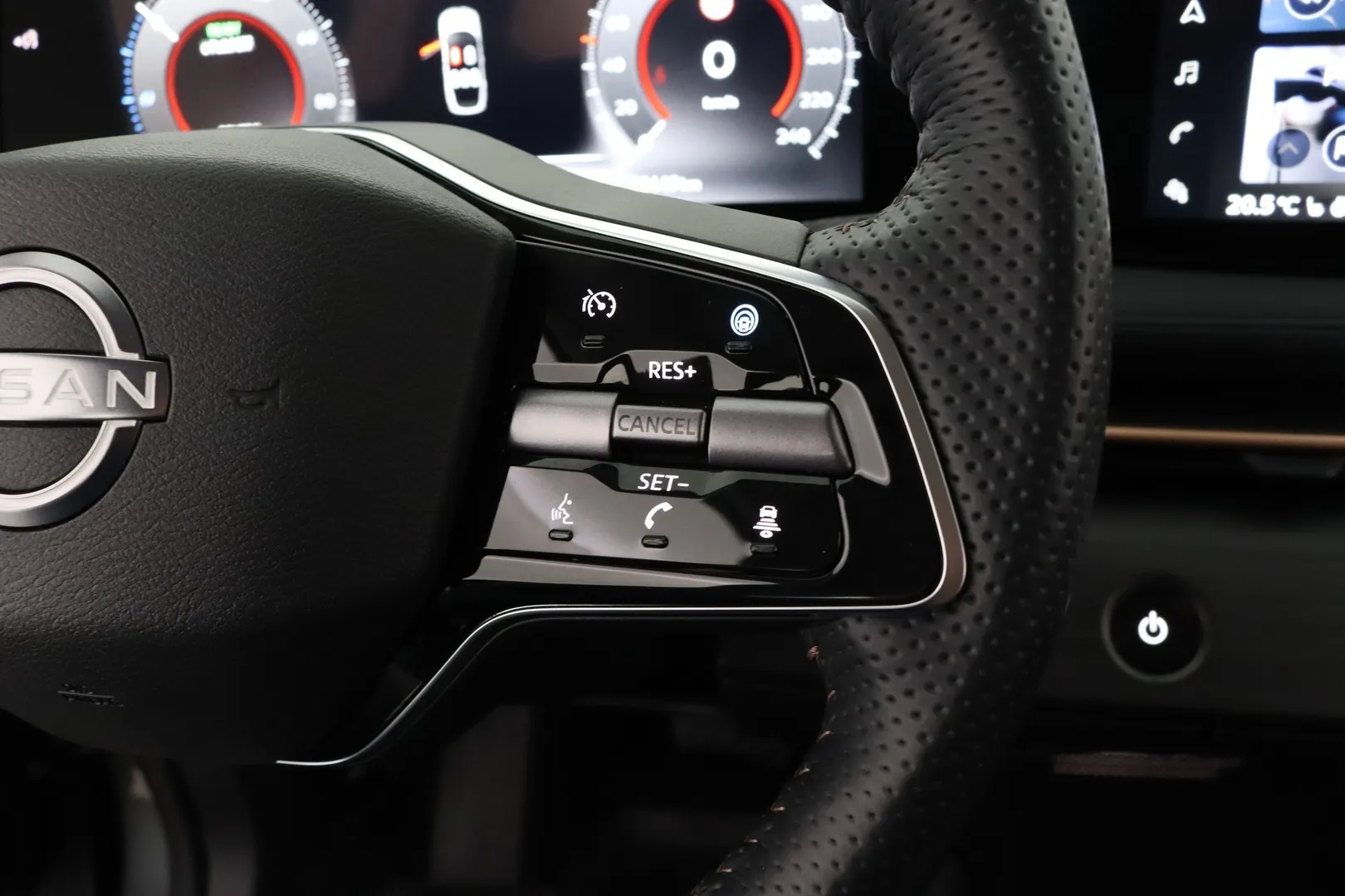 NISSAN Ariya FRG-100 carousel image