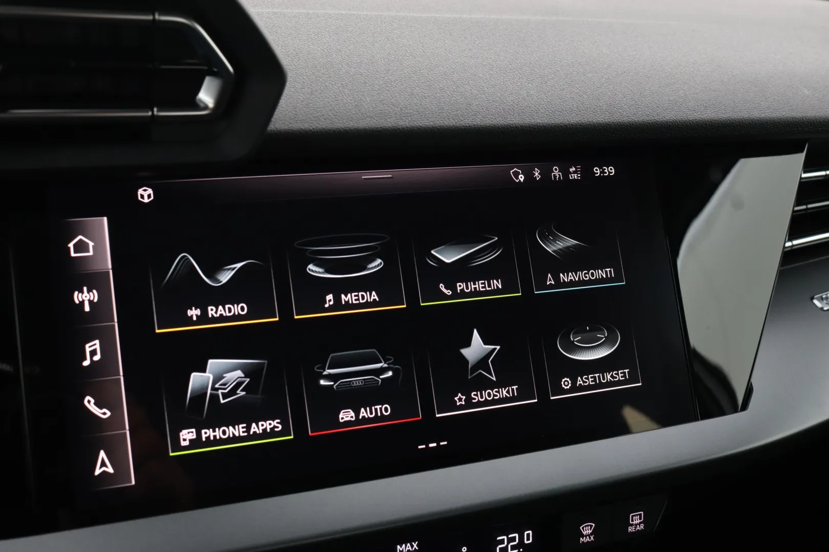 Audi A3 SZK-896 carousel image