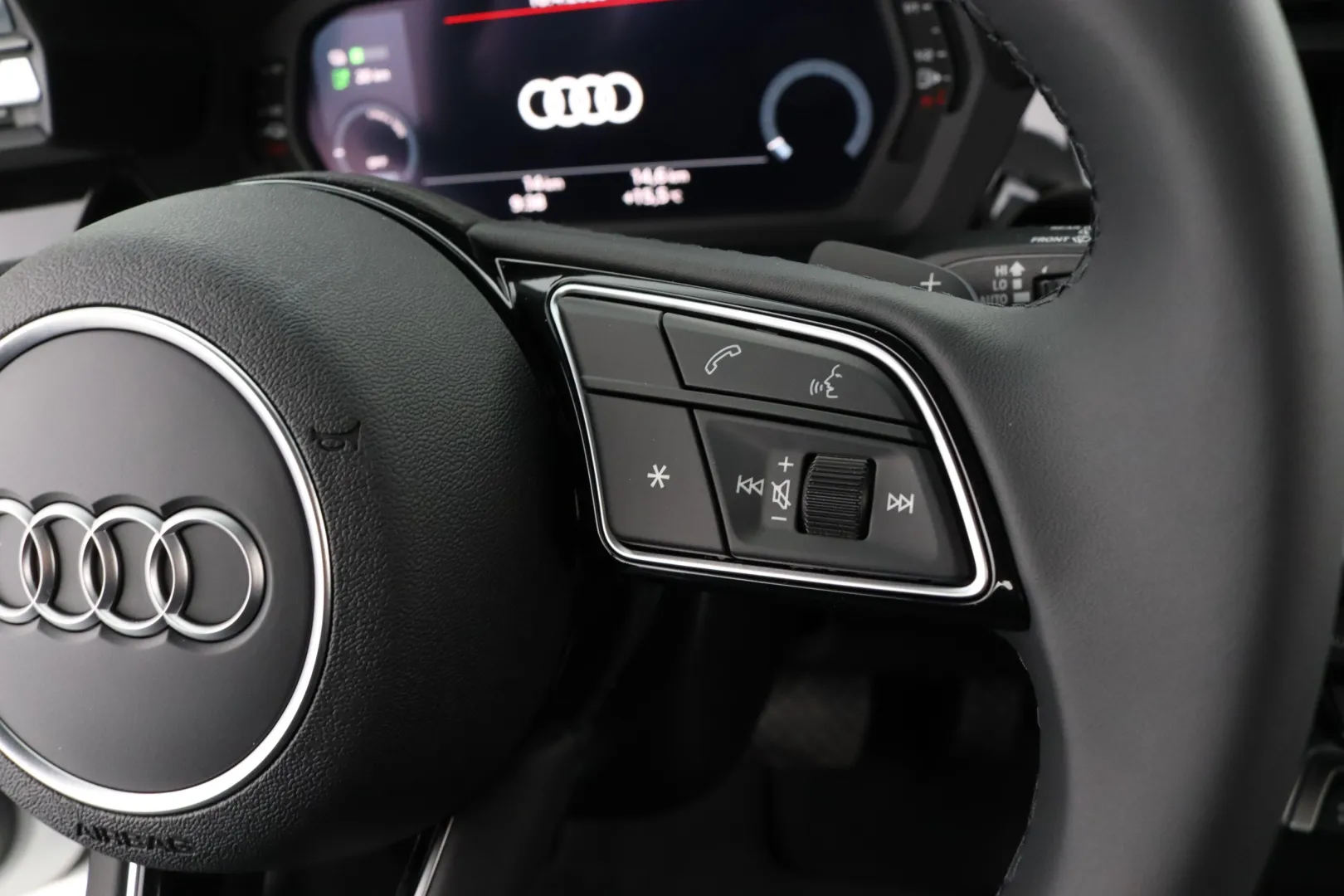 Audi A3 SZK-896 carousel image