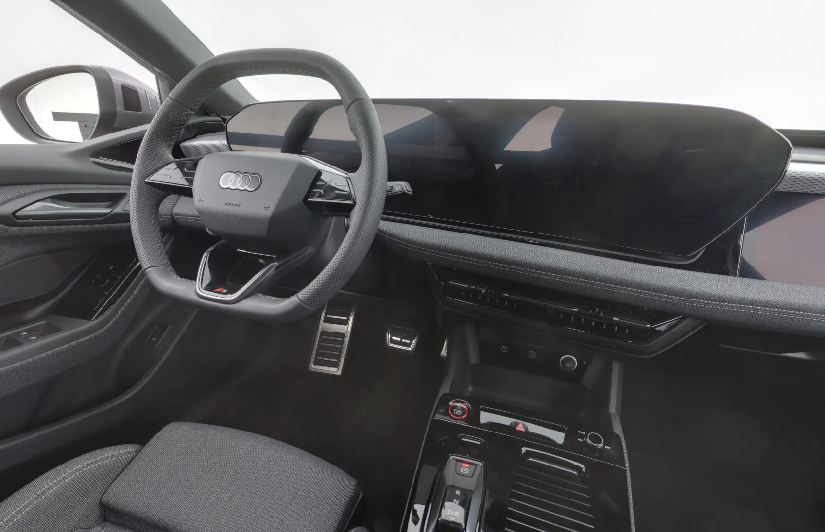 Audi A6 e-tron XTK-209 carousel image