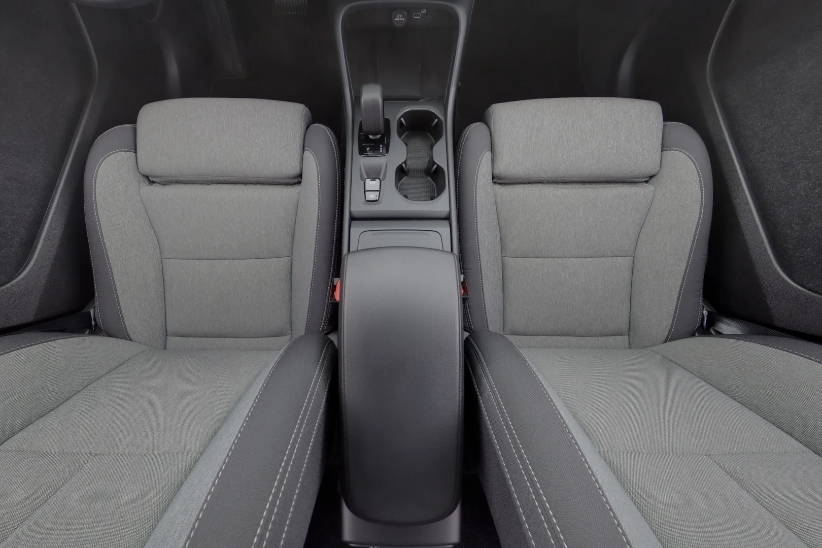 Volvo XC40 ZPO-235 carousel image