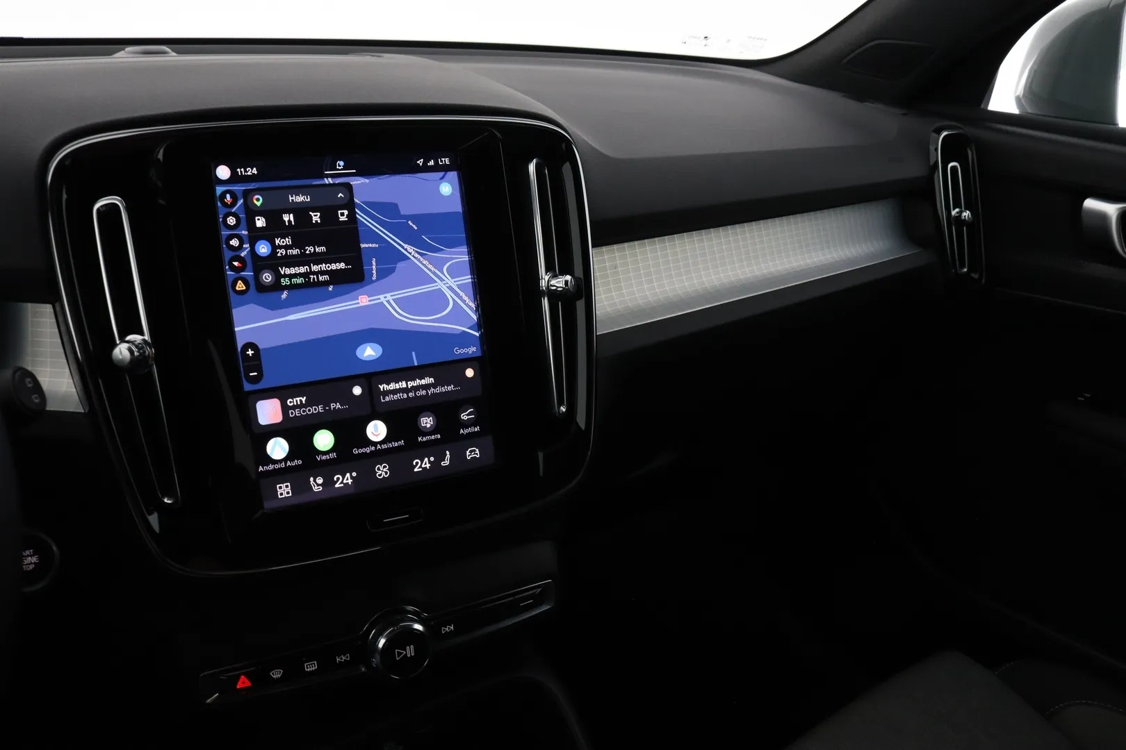 Volvo XC40 ZPO-235 carousel image