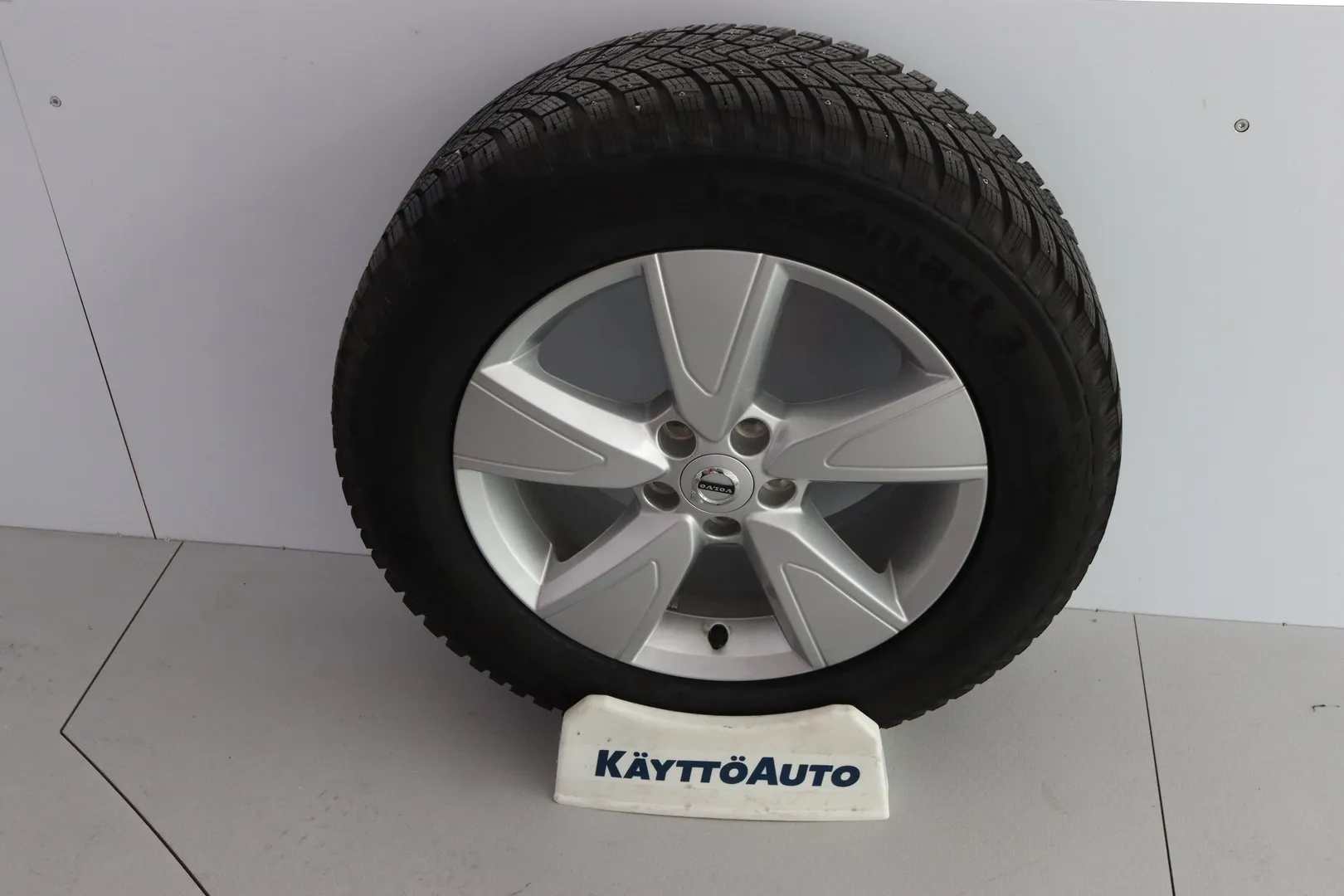 Volvo XC40 ZPL-571 carousel image