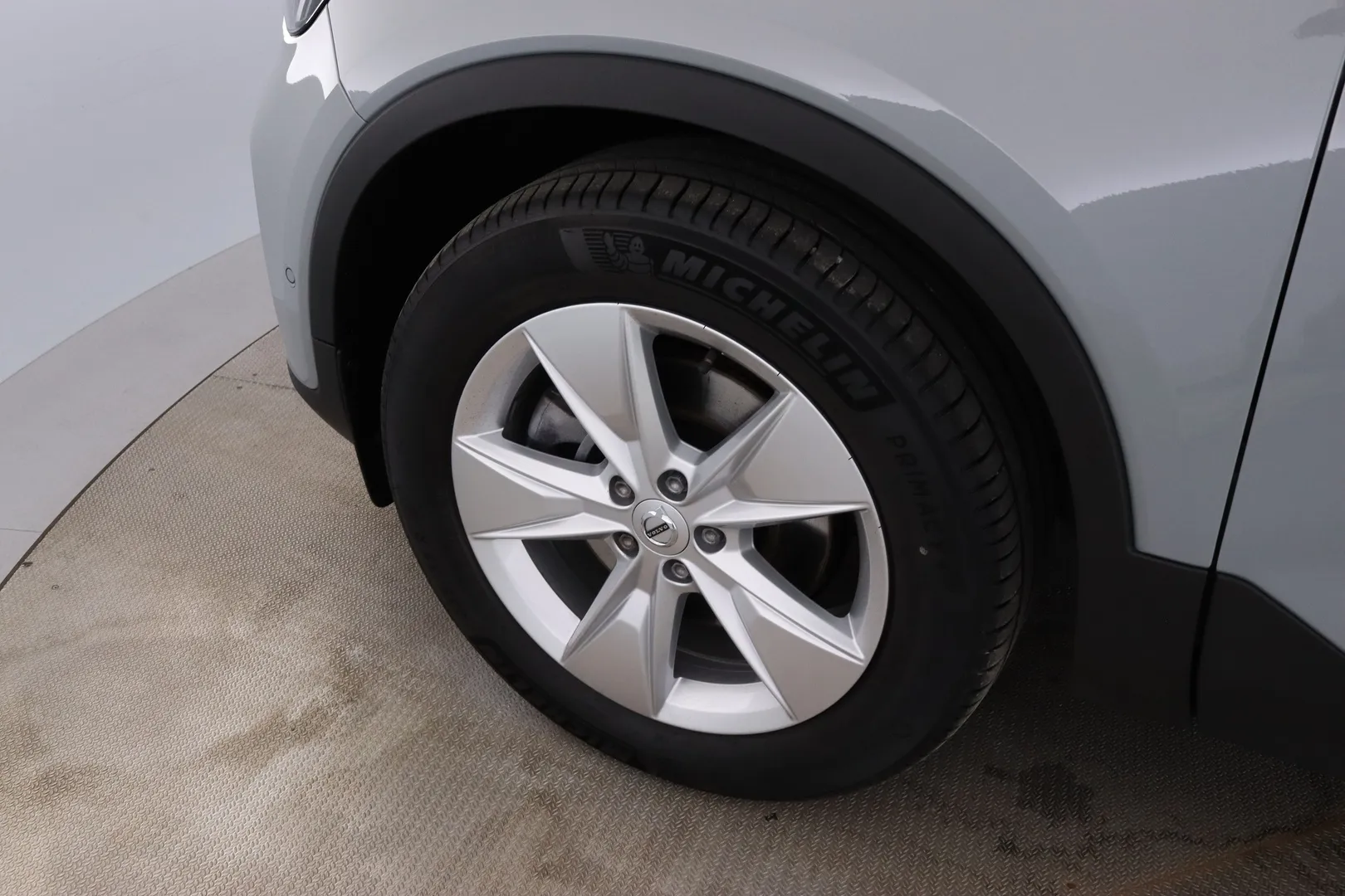 Volvo XC40 ZPL-571 carousel image