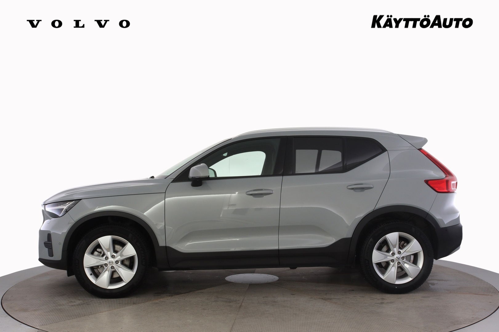 Volvo XC40 B3 MHEV Edition DCT aut 2025, bild 2/45
