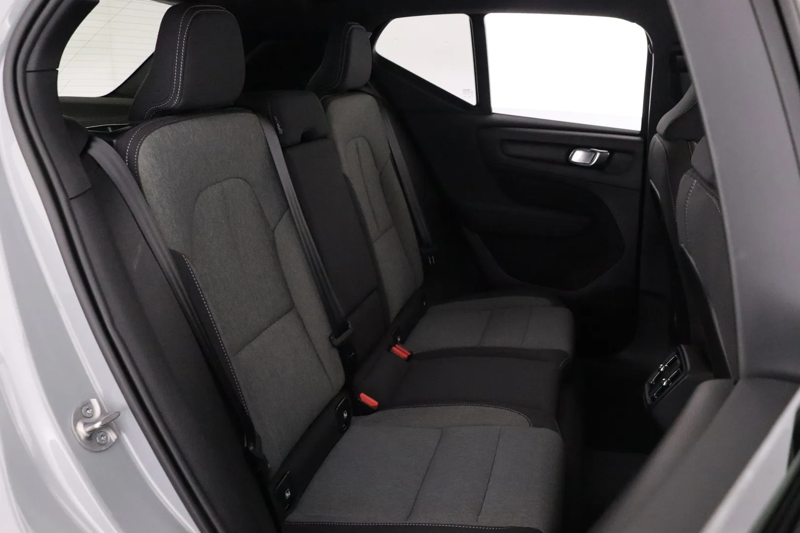 Volvo XC40 ZPL-568 carousel image