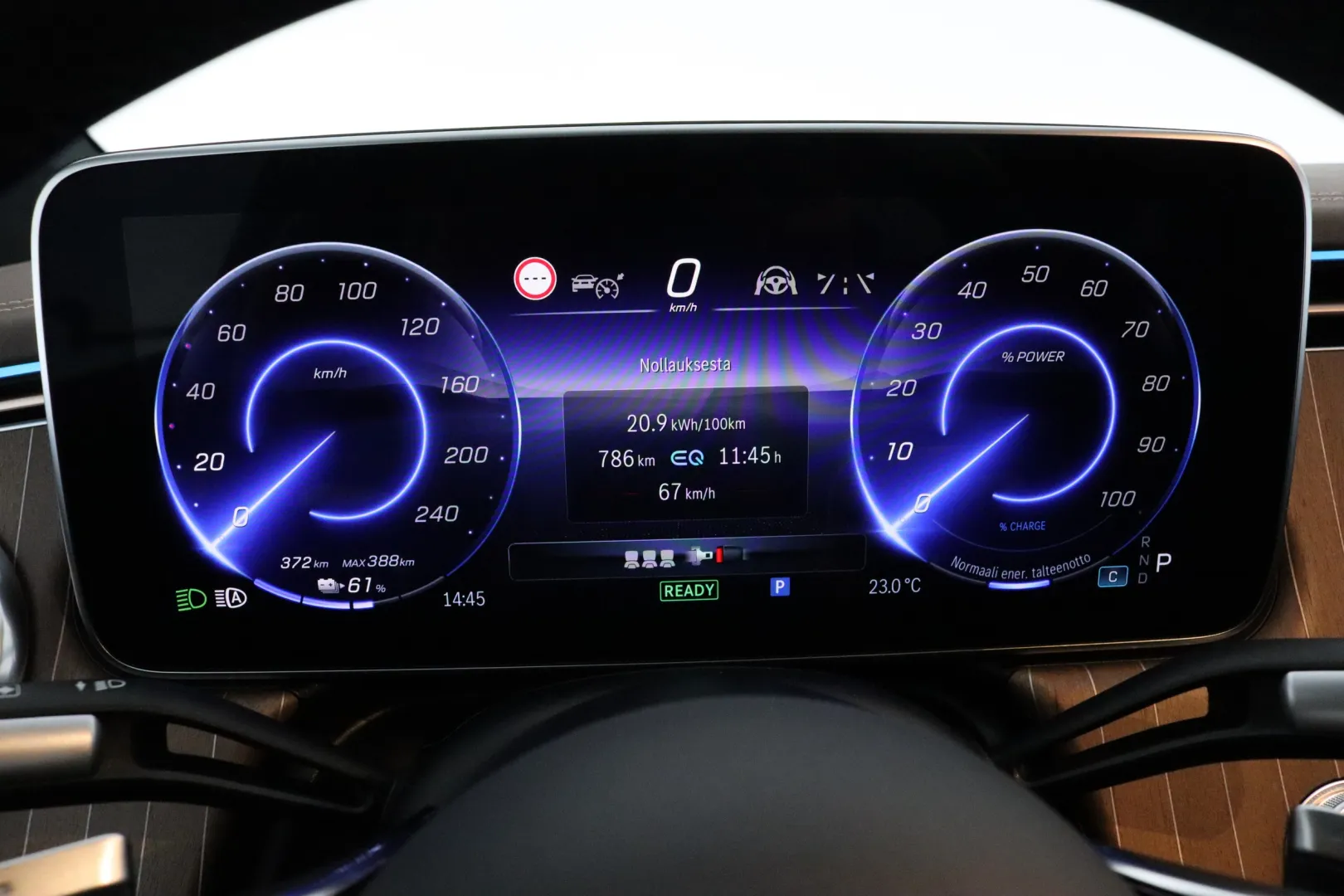 Mercedes-Benz EQS GOU-869 carousel image