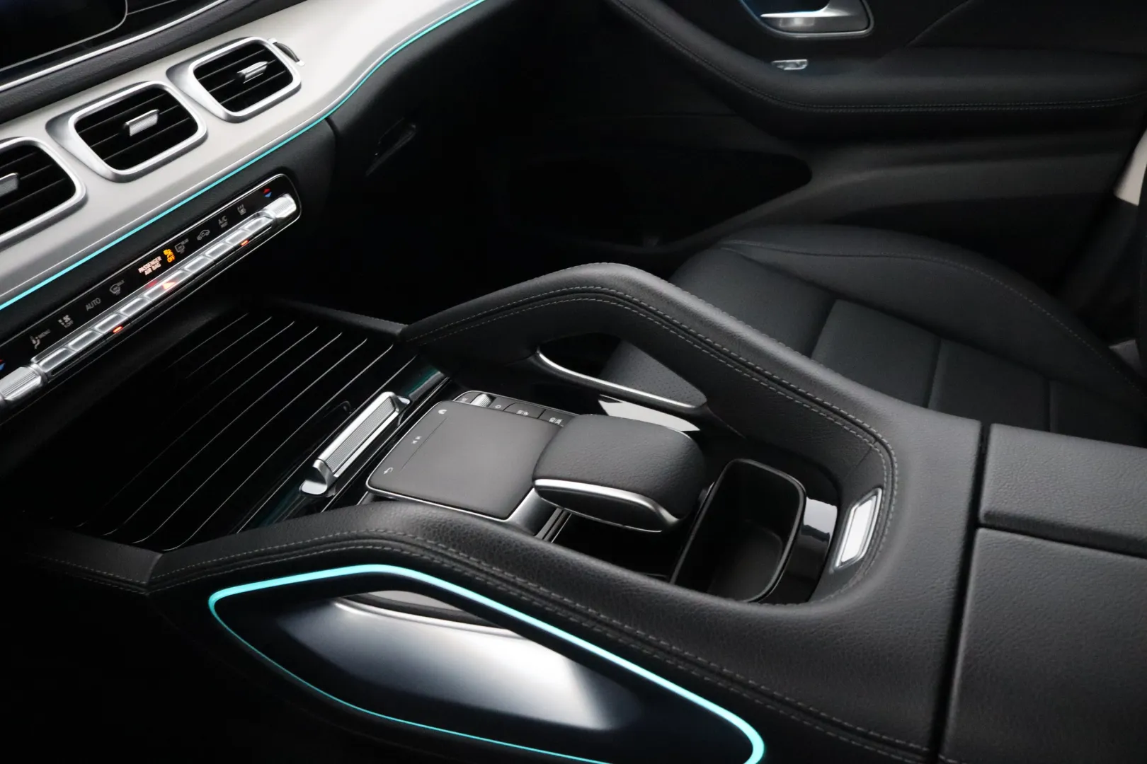 Mercedes-Benz GLE LRR-402 carousel image