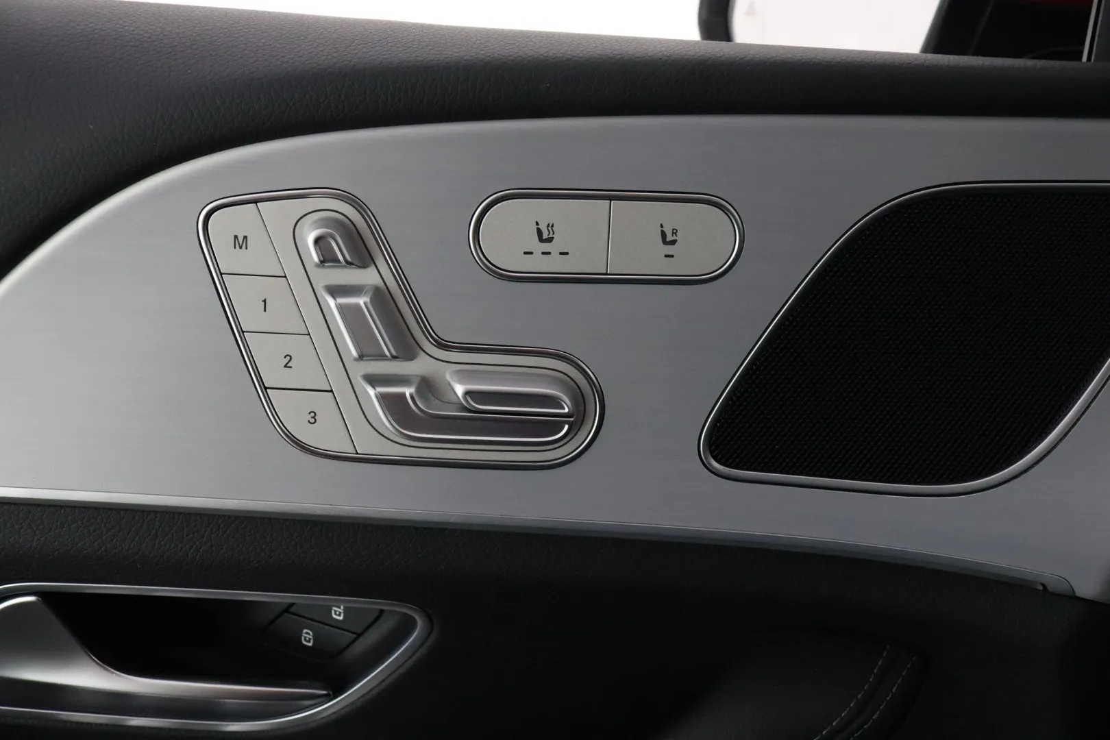 Mercedes-Benz GLE LRR-402 carousel image