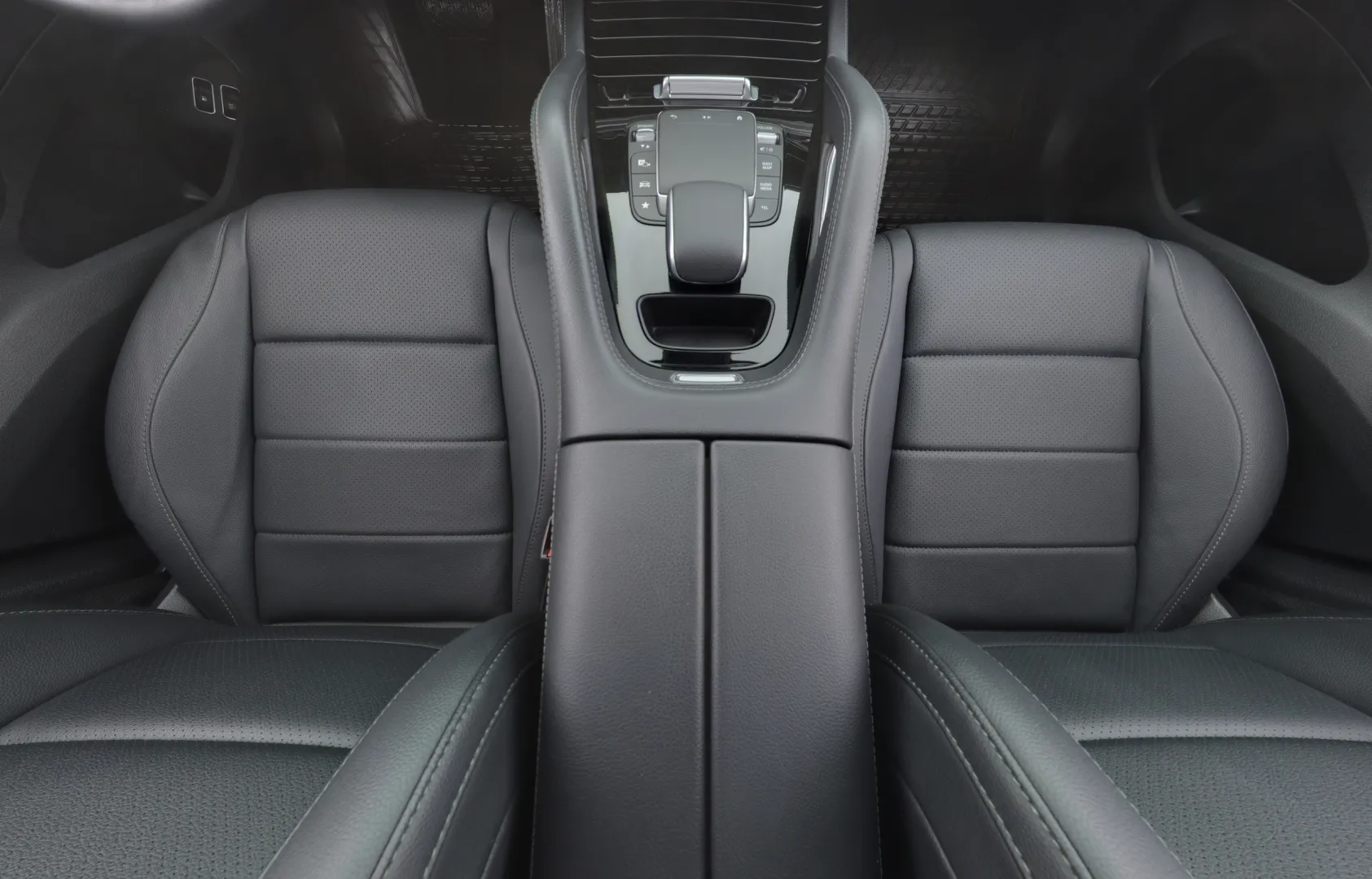 Mercedes-Benz GLE LRR-402 carousel image