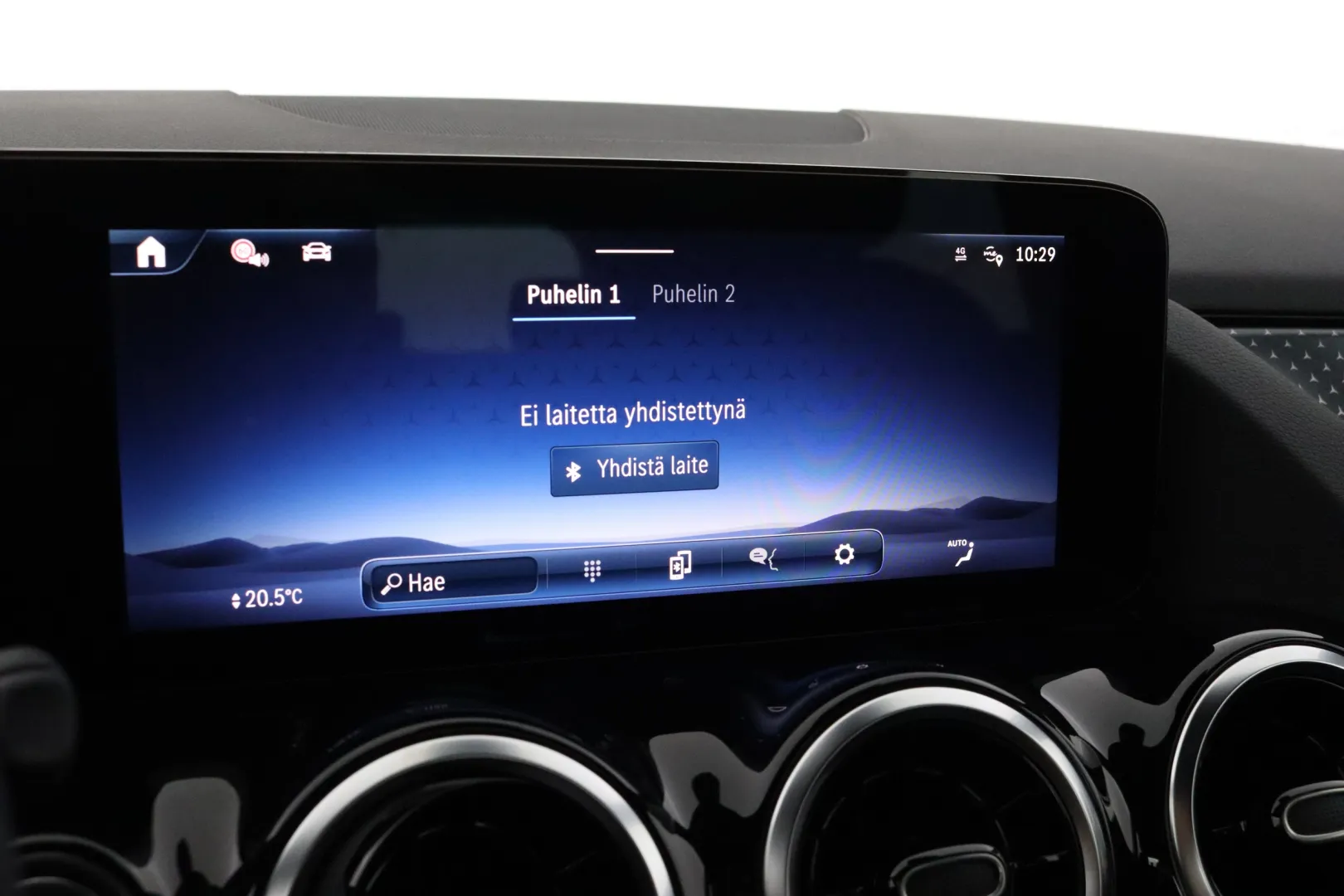 Mercedes-Benz GLA RXL-593 carousel image