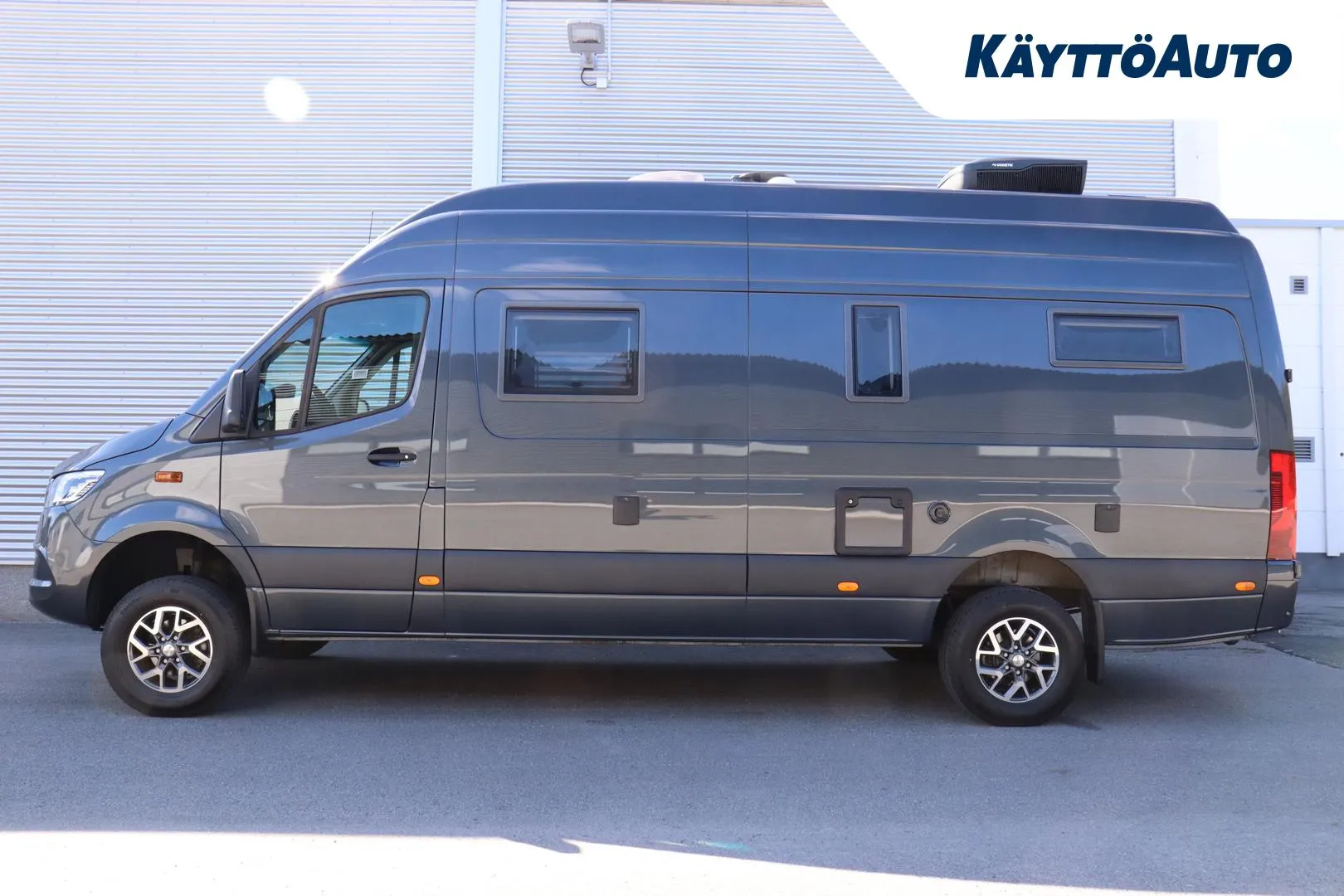 Kabe Van 690 LB Mercedes Benz NNS-940 carousel image