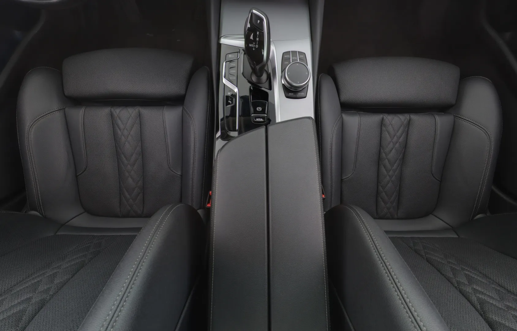 BMW 530 EUB-497 carousel image