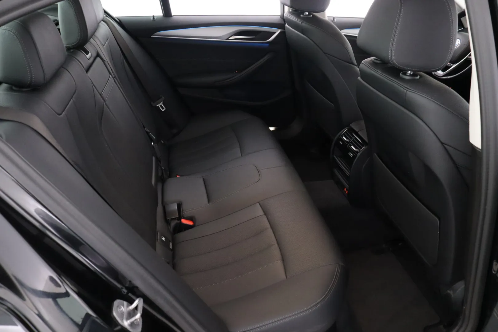 BMW 530 EUB-497 carousel image