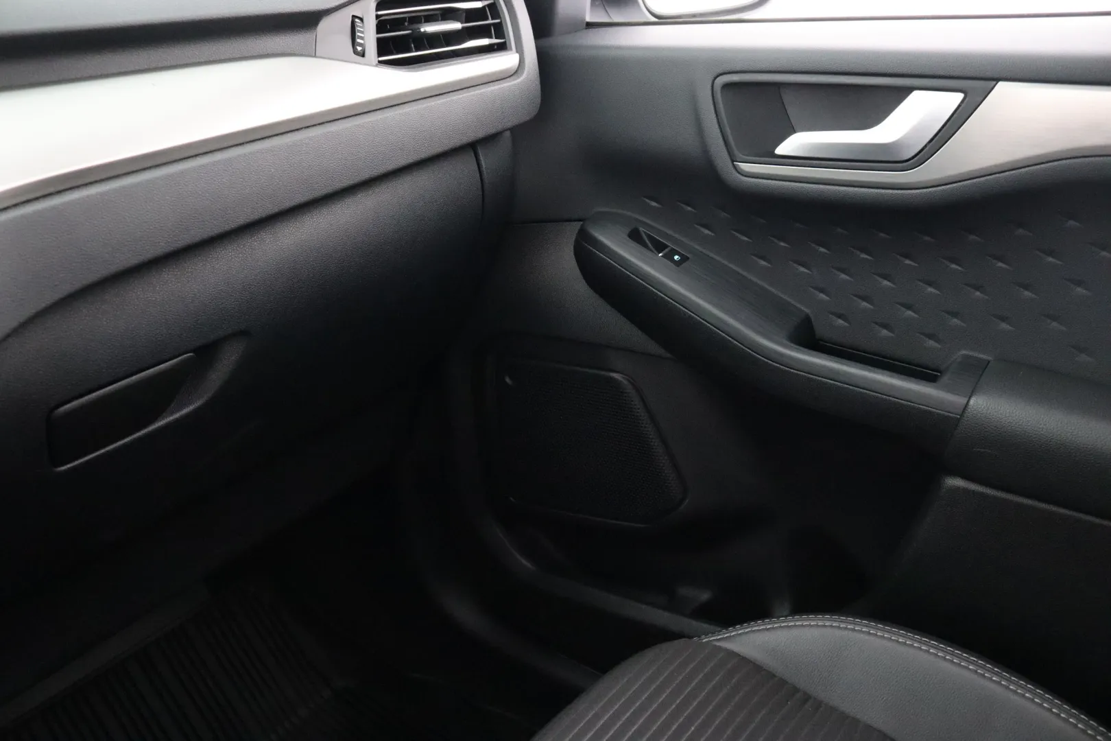 Ford Kuga FON-435 carousel image