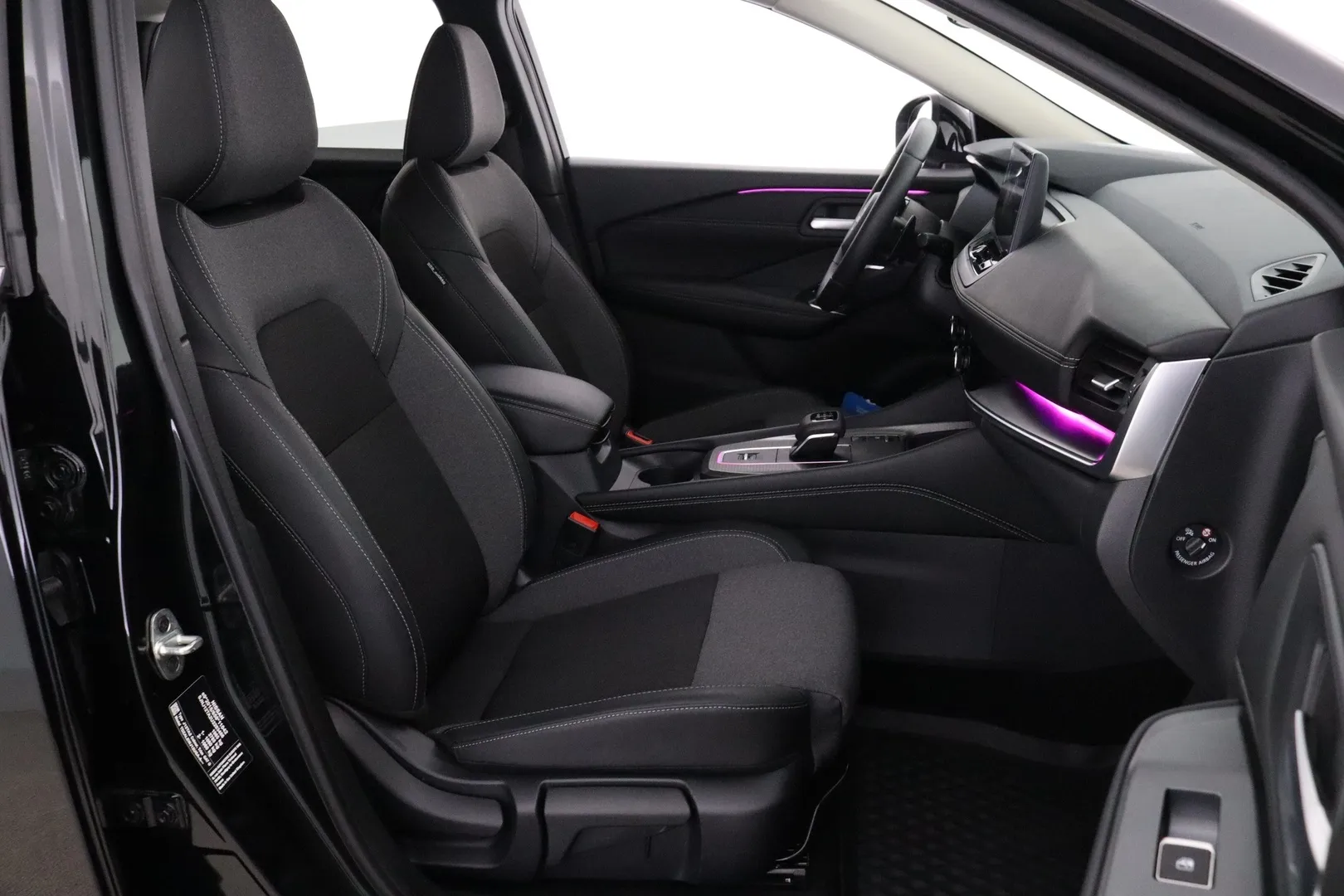Nissan Qashqai CSN-216 carousel image