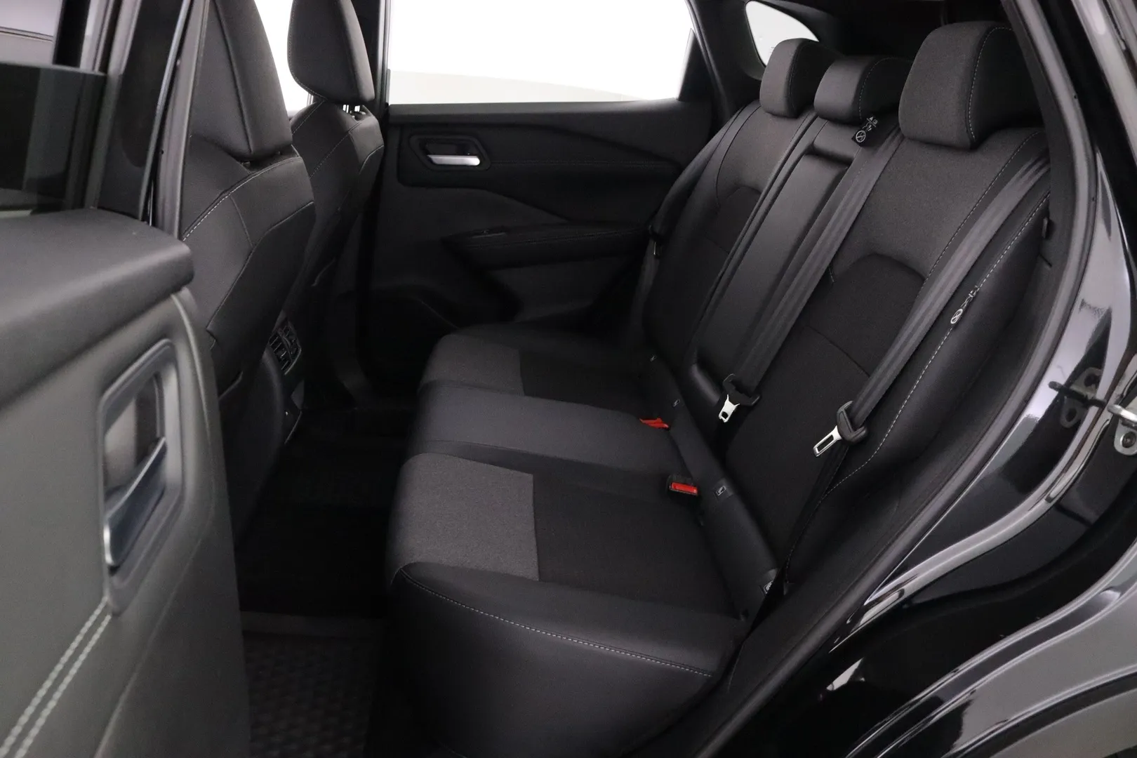 Nissan Qashqai CSN-216 carousel image