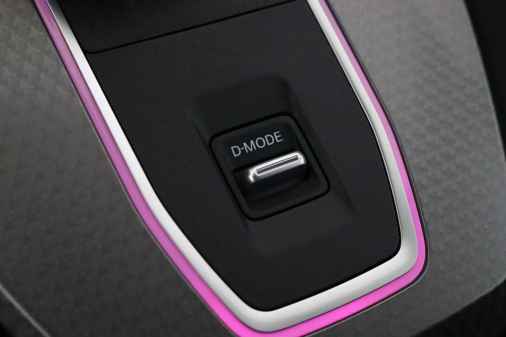 Nissan Qashqai CSN-216 carousel image