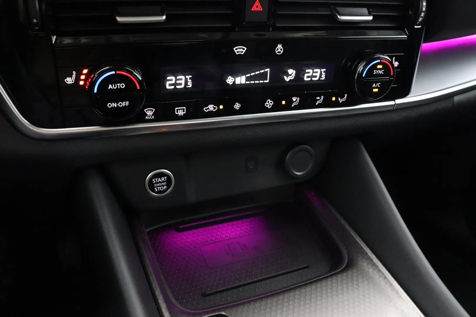 Nissan Qashqai CSN-216 carousel image