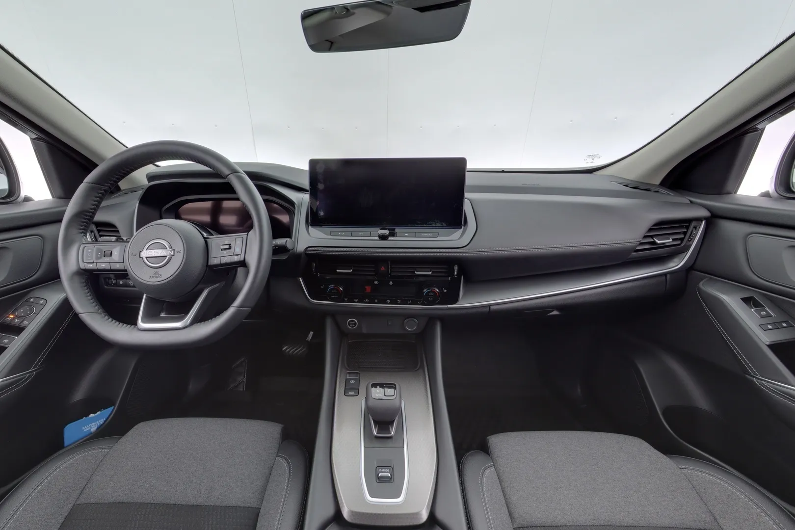 Nissan Qashqai CSN-216 carousel image