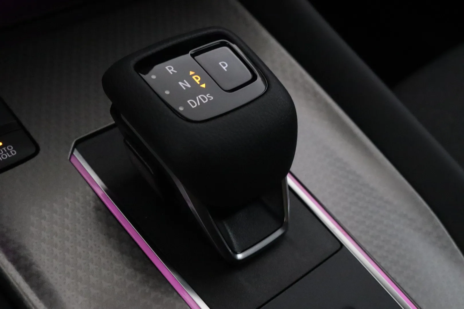 Nissan Qashqai CSN-216 carousel image