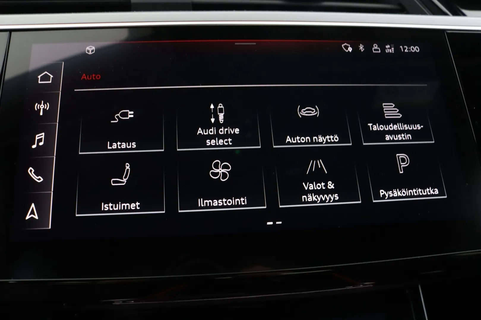 AUDI Q8 e-tron RVS-734 carousel image