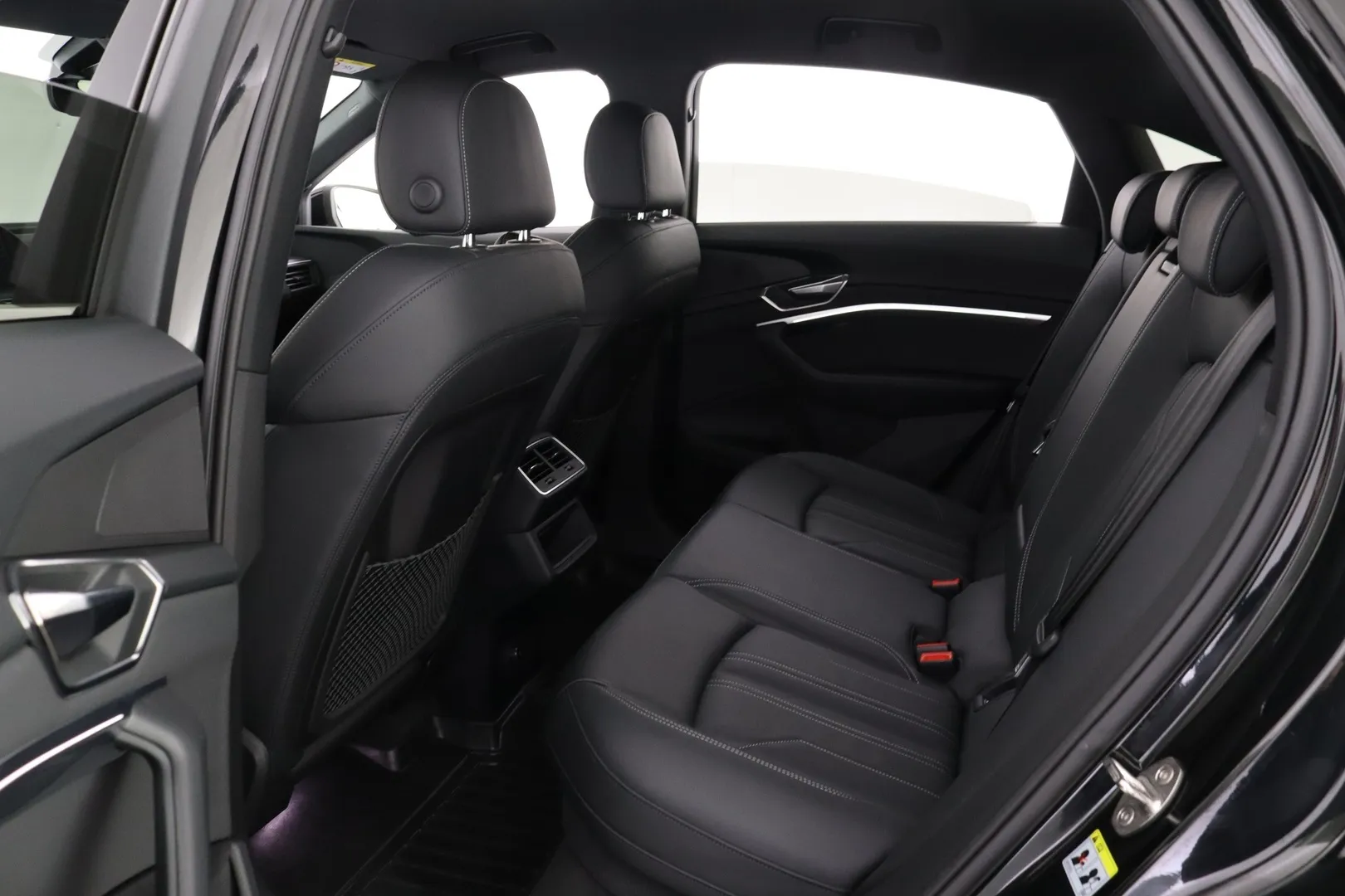AUDI Q8 e-tron RVS-734 carousel image