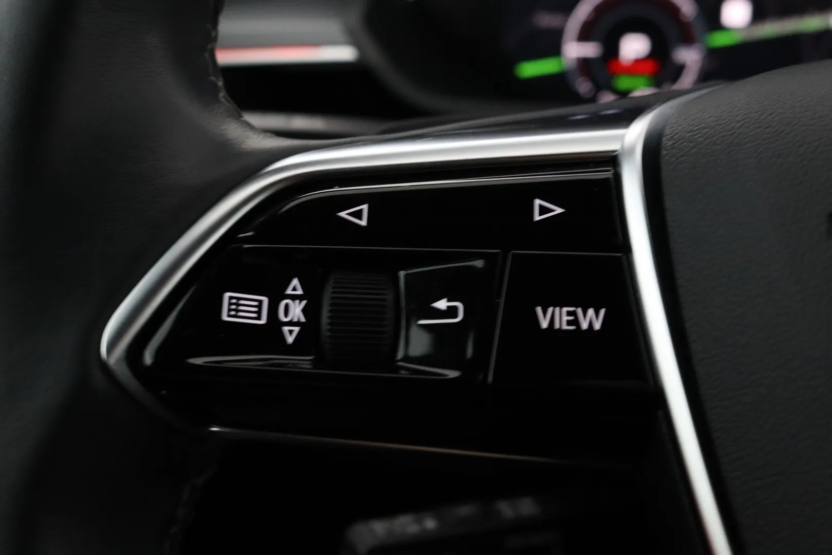 AUDI Q8 e-tron RVS-734 carousel image
