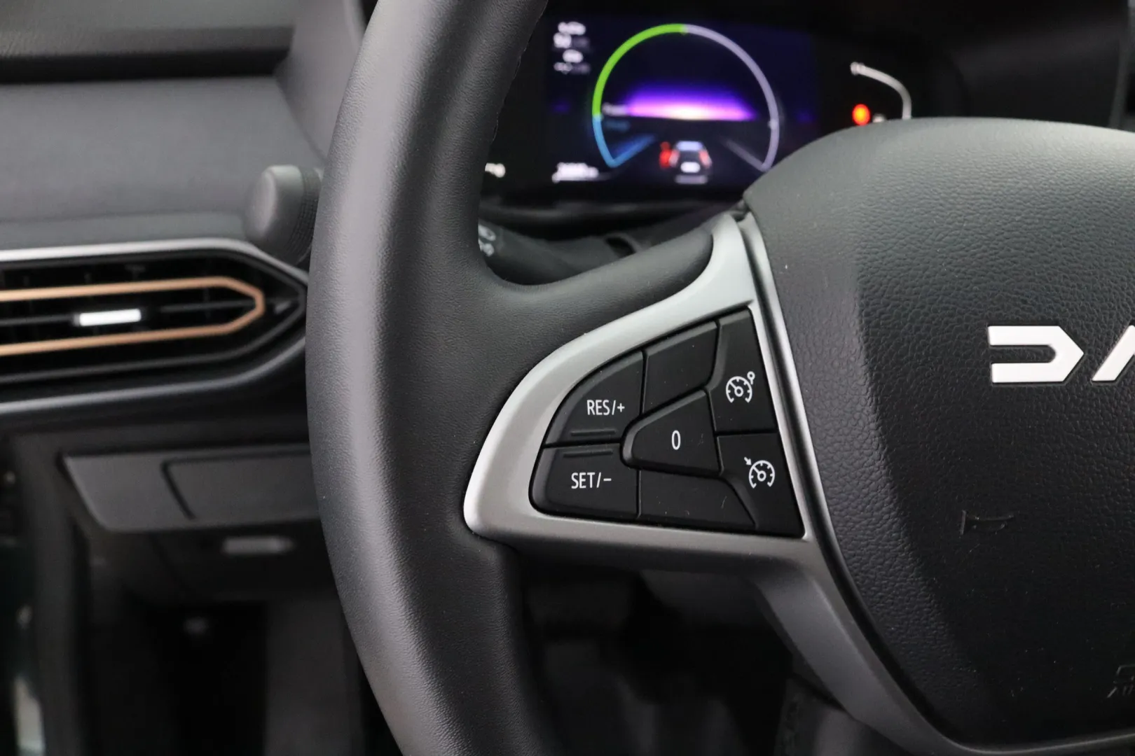 DACIA Jogger MPE-141 carousel image