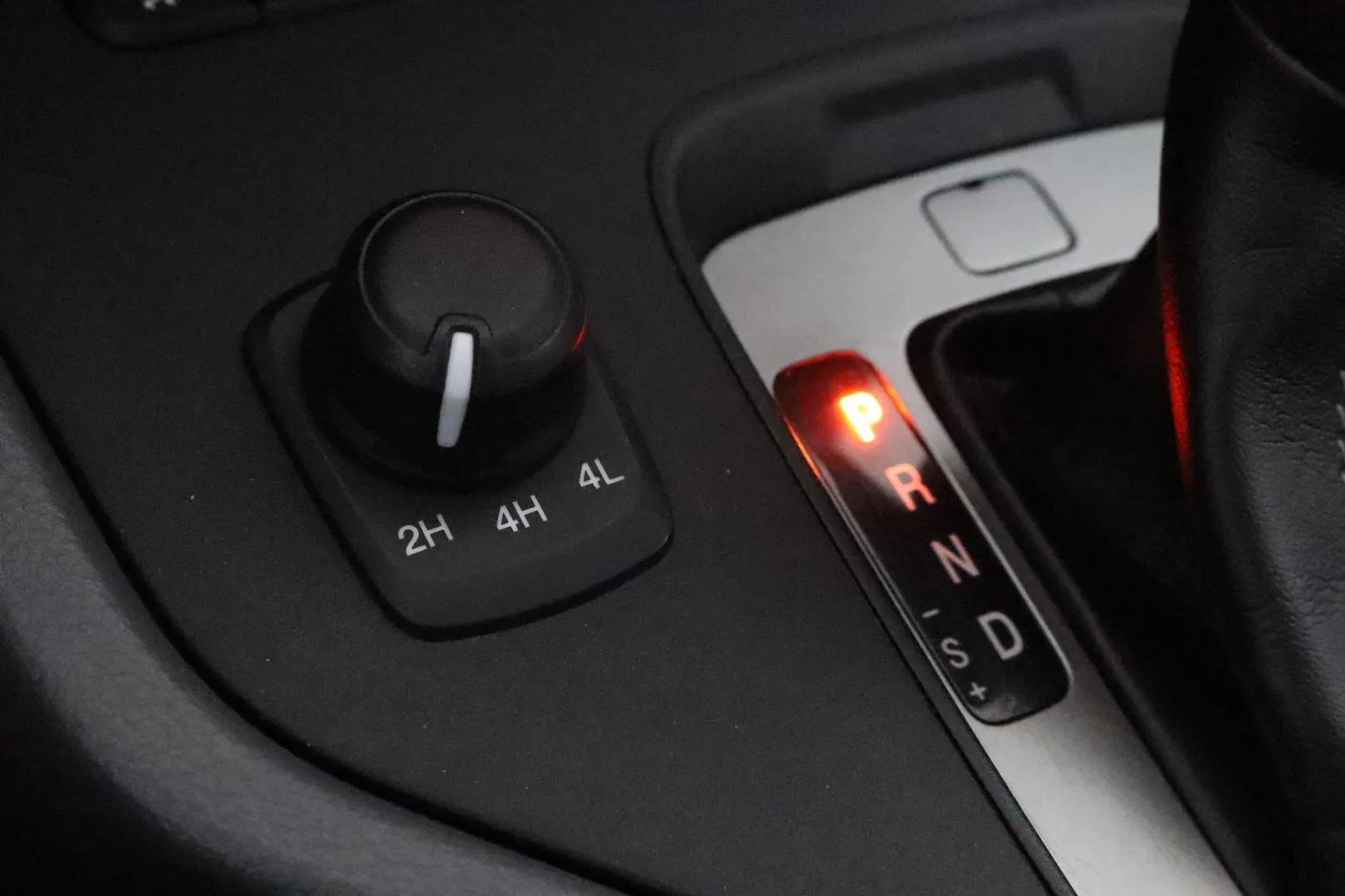 Ford Ranger XOM-343 carousel image