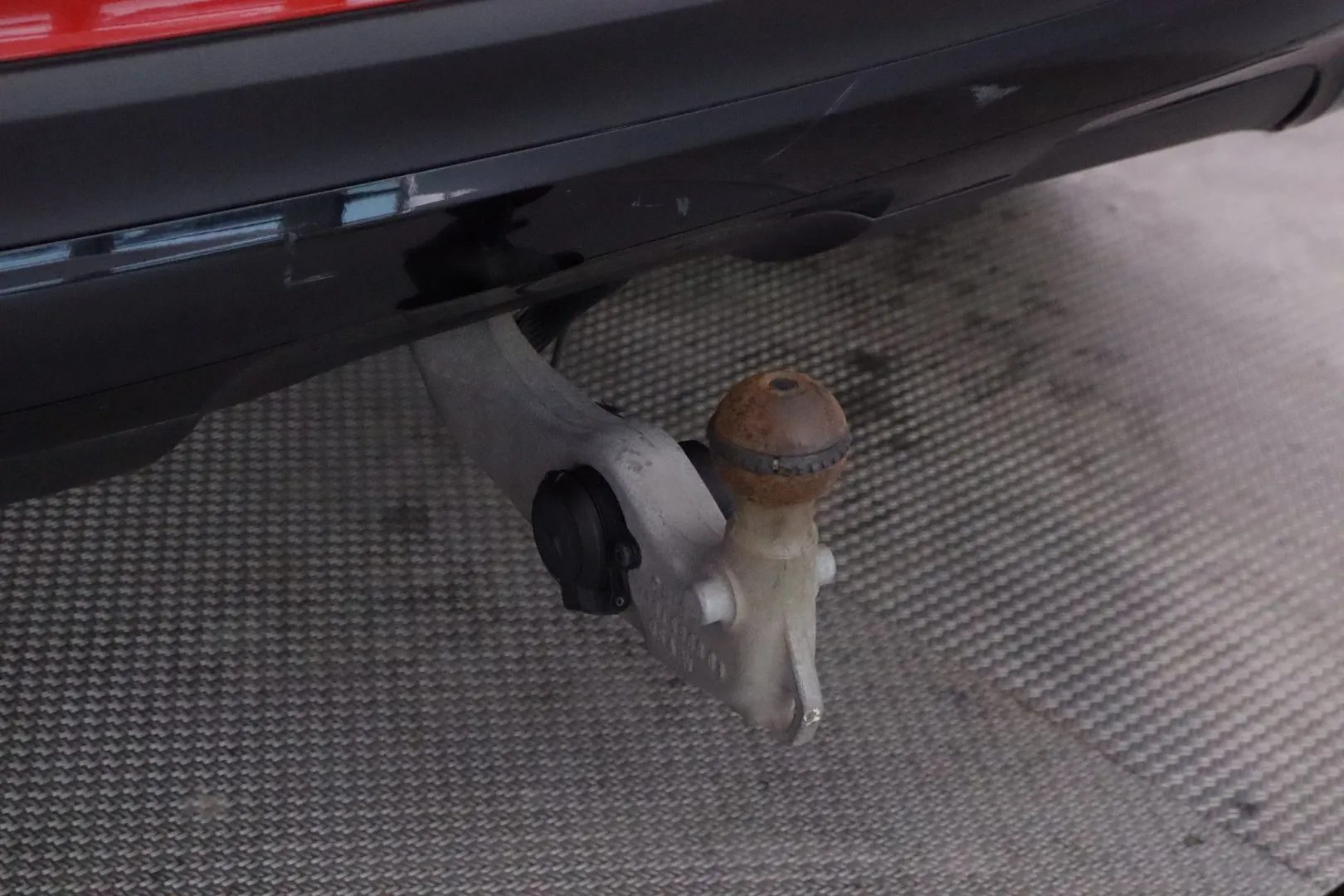 MERCEDES-BENZ GLE ZNT-606 carousel image